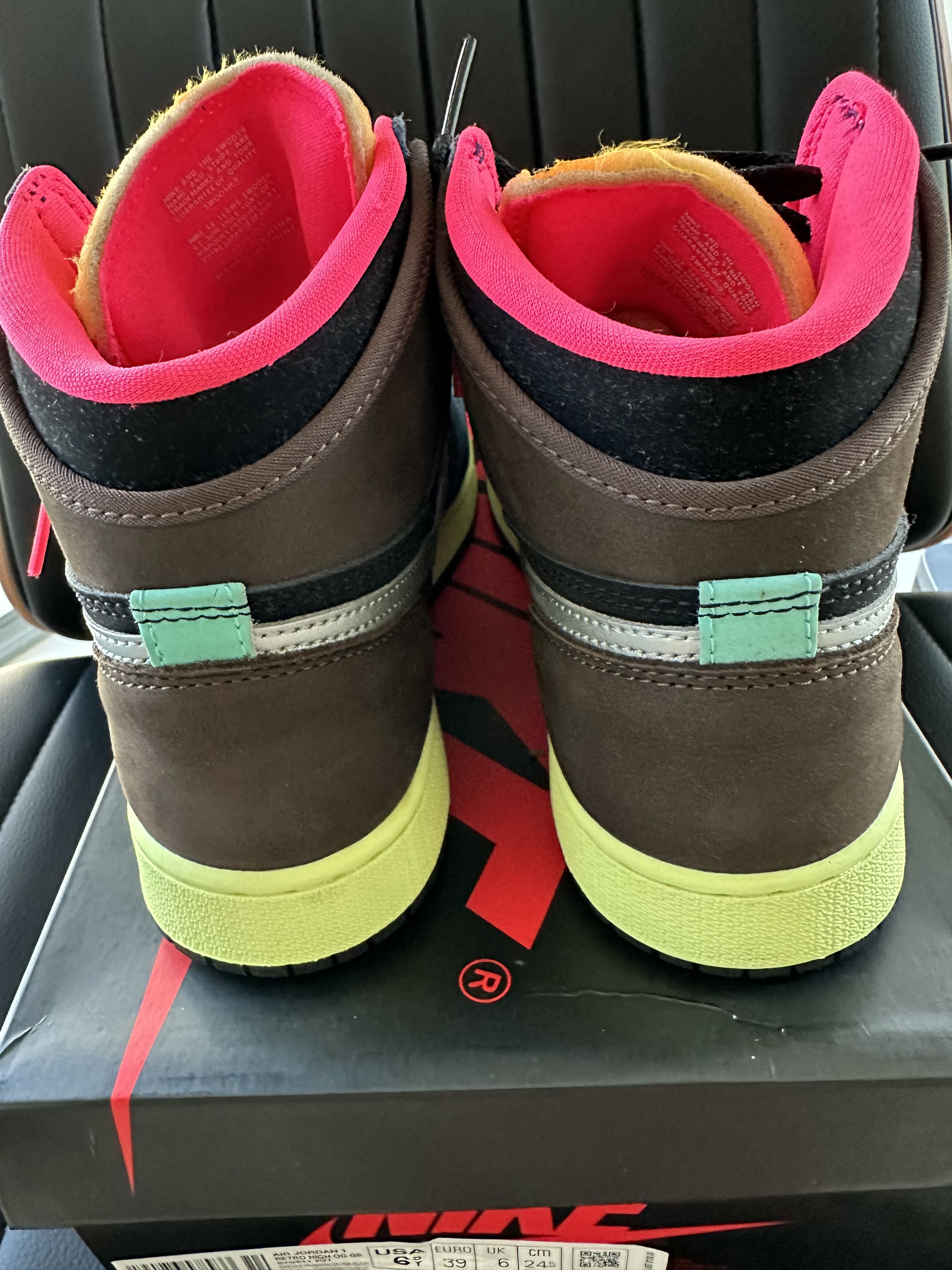 Jordan Brand × Nike PREOWNED YOUTH JORDAN 1 HIGH RETRO OG "BIO HACK" Size US 6.5 / IT 36.5 - 6 Thumbnail