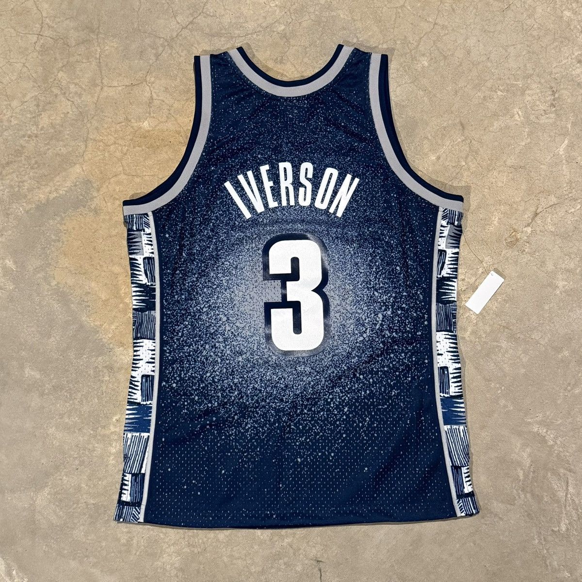 Mitchell & Ness Mitchell & Ness Allen Iverson #3 Georgetown Hoyas Jersey Size US L / EU 52-54 / 3 - 8 Thumbnail