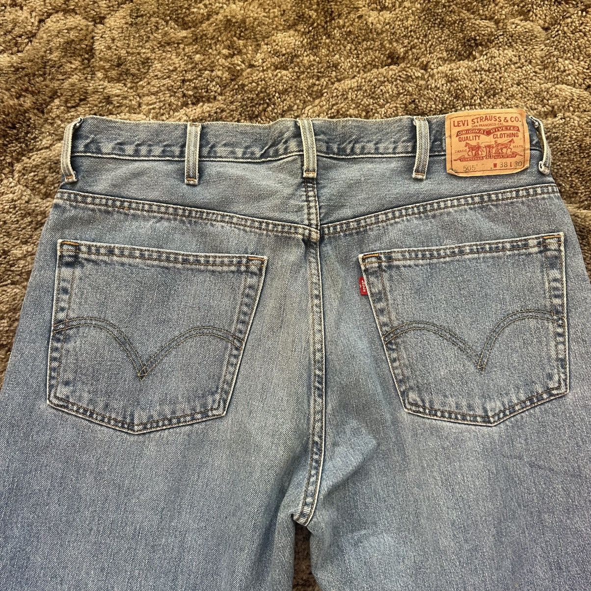 Levi's Vintage Levi’s 505 Men’s 38x30 Size US 38 / EU 54 - 2 Thumbnail