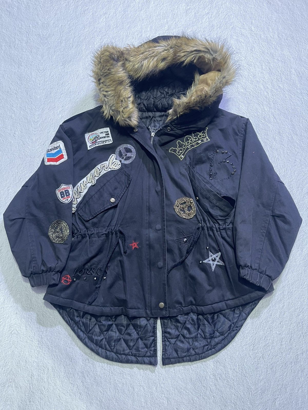 If Six Was Nine Y2K jacket/coat with embroidered motif and fur on the head. Size US L / EU 52-54 / 3 - 1 Thumbnail