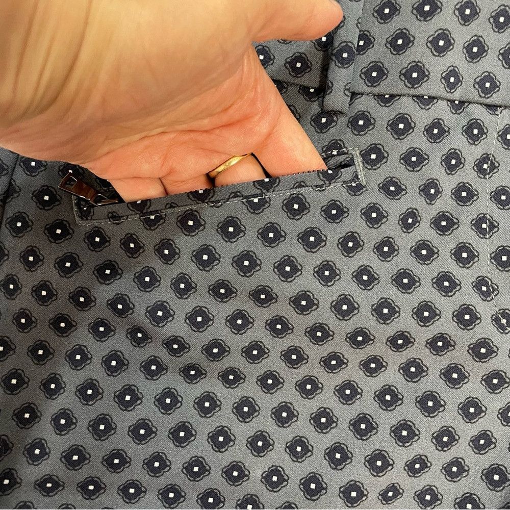 Ann Taylor Ann Taylor Grey Black Diamond Print Cotton Blend Pants Size Size 32" / US 10 / IT 46 - 5 Thumbnail