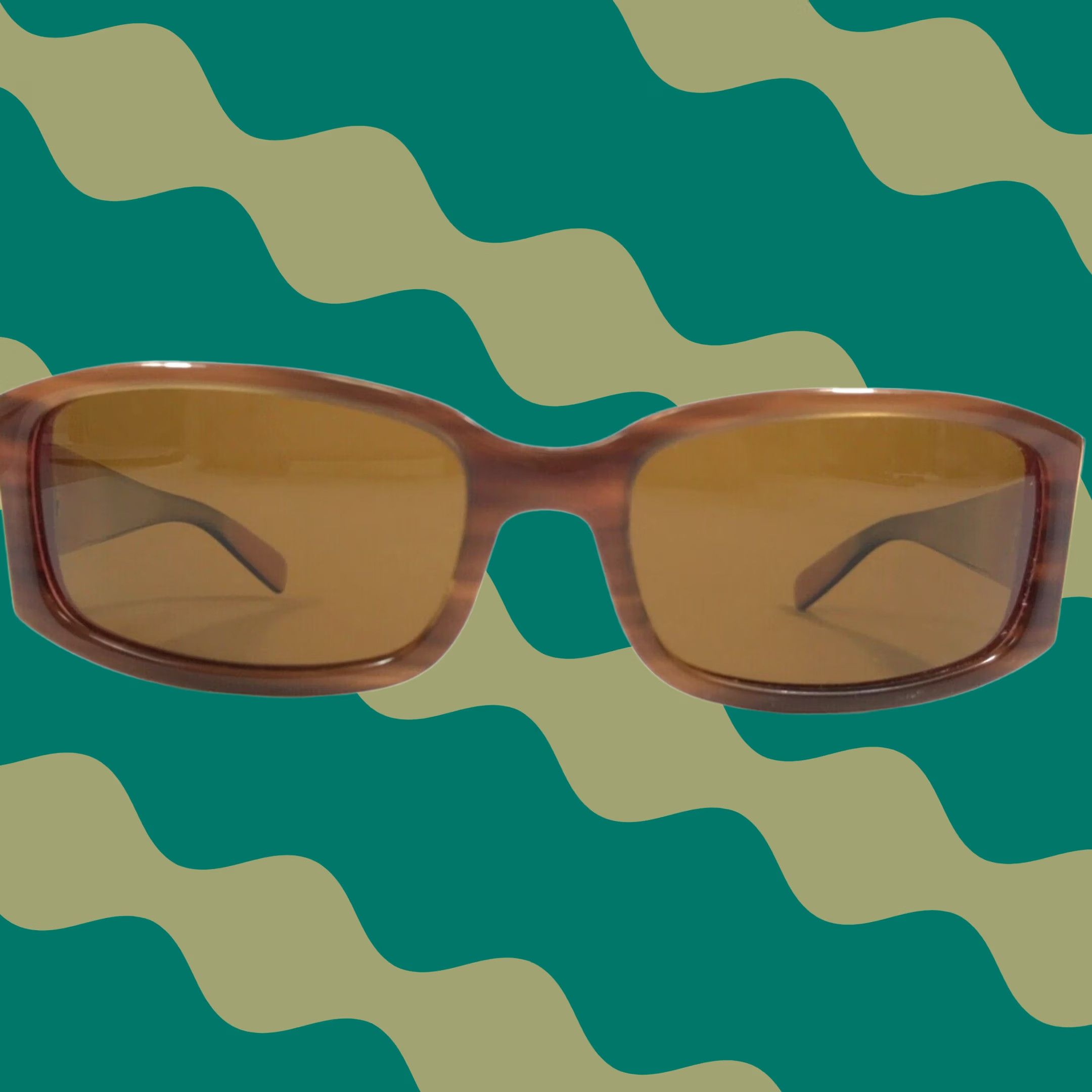 Oliver Peoples Sunglasses Cyn CL Striped Green Frames with Green Gradient Lenses Oliver Peoples OV5525U Lianella Green Prescription Eyeglasses main image 4