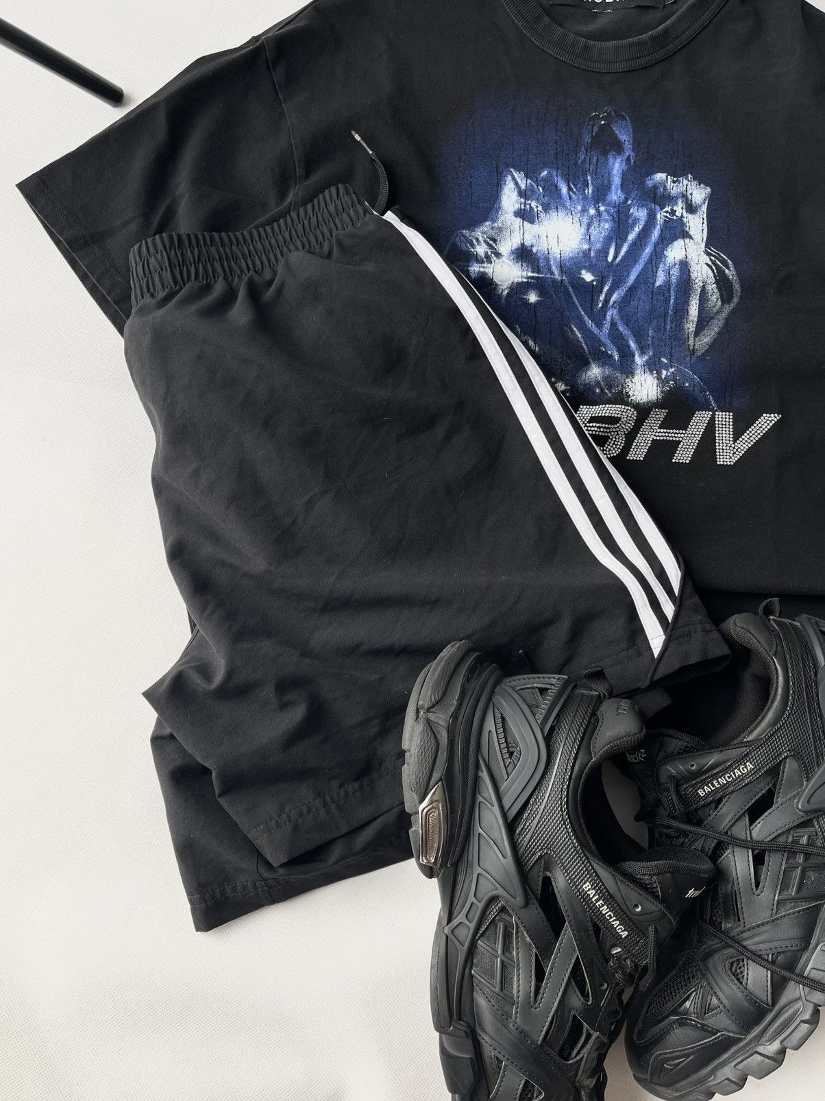 Vintage Vintage Y2K Adidas Pinterest Shorts Streetwear 90s Size US 32 / EU 48 - 3 Thumbnail