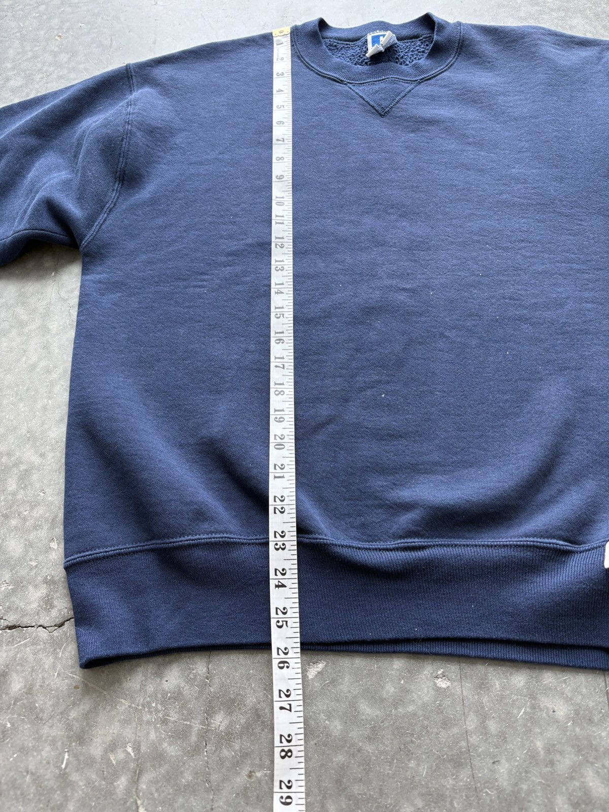 Russell Athletic Vintage 90s Russell Athletic Painter Crewneck Sweatshirt Size US L / EU 52-54 / 3 - 11 Thumbnail