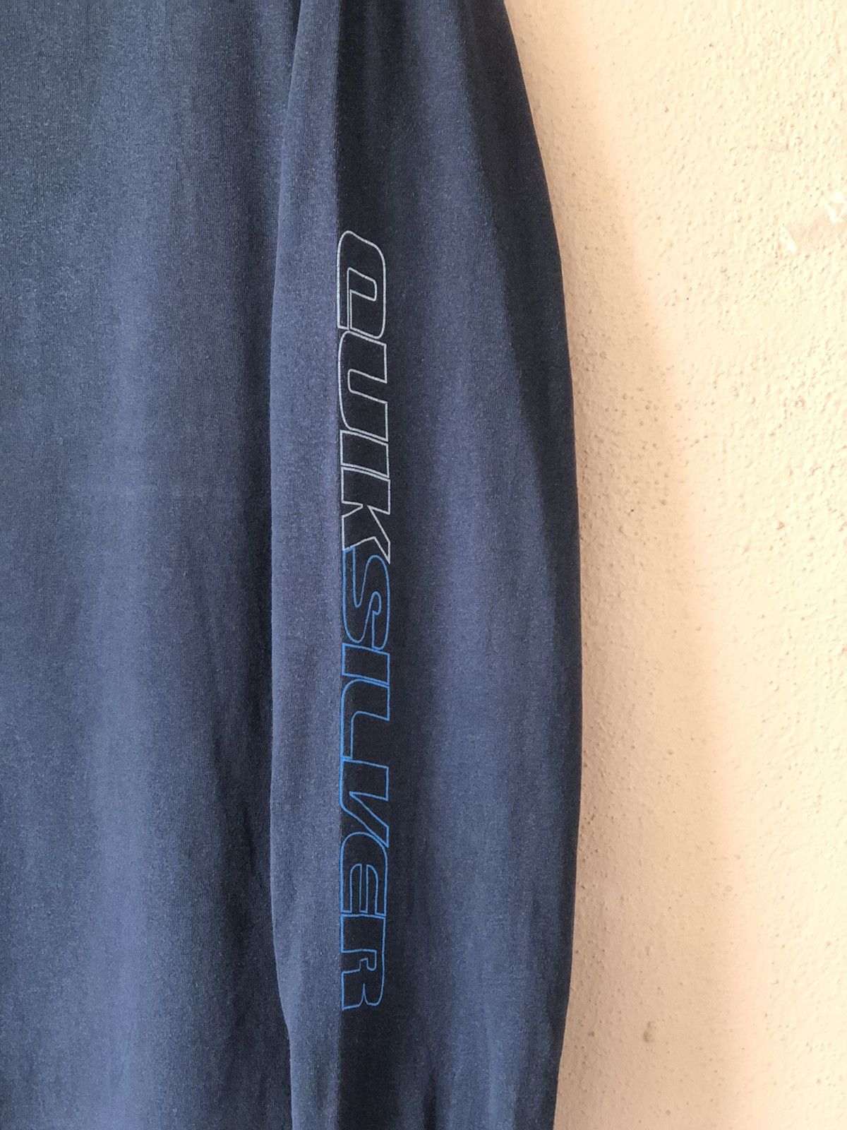 Quiksilver × Vintage Vintage QUIKSILVER Faded Surfwear Longsleeve Shirt Size US XL / EU 56 / 4 - 7 Thumbnail
