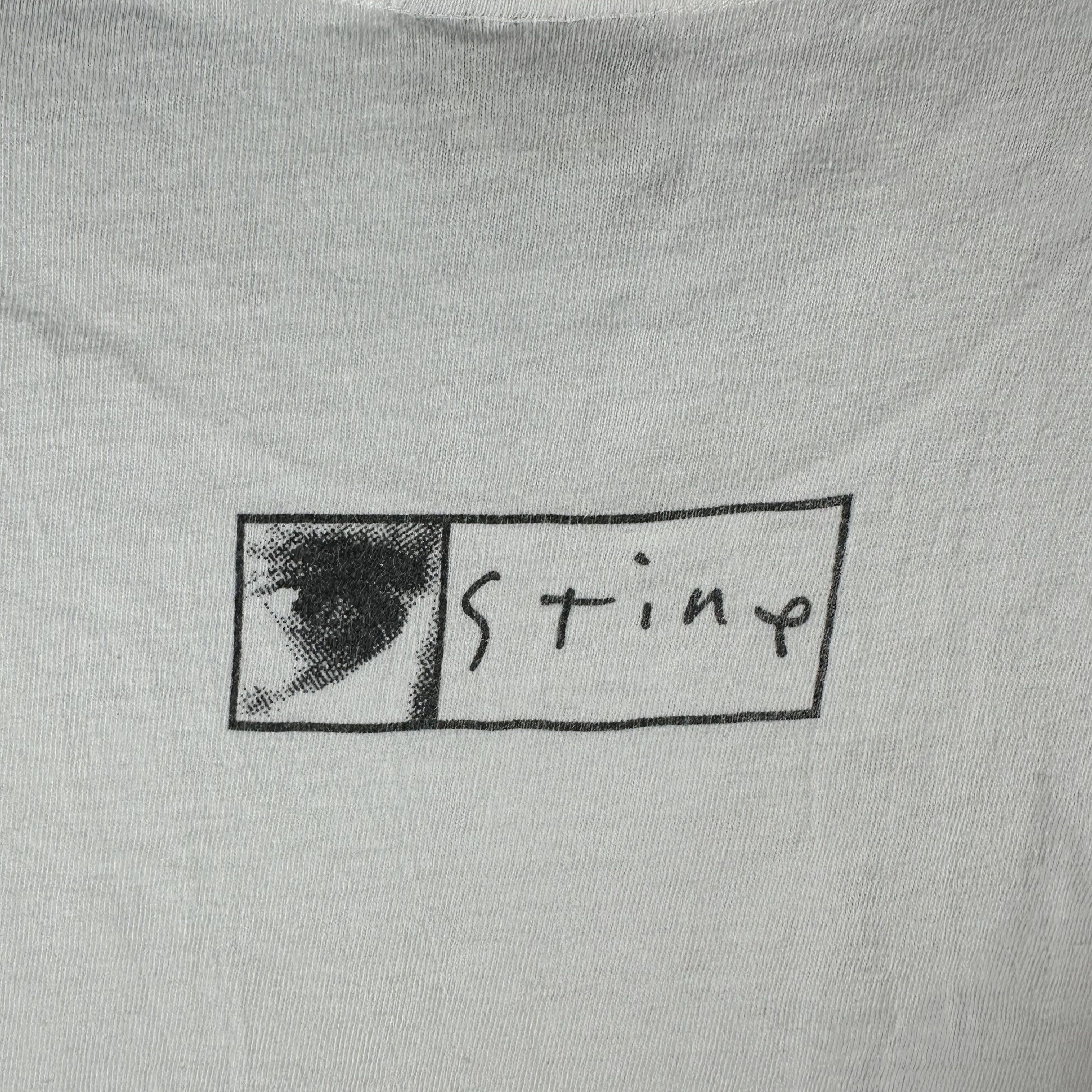 Vintage 1991 Richard Stine A Romantic Enters The World Art T-shirt Size US XL / EU 56 / 4 - 4 Thumbnail