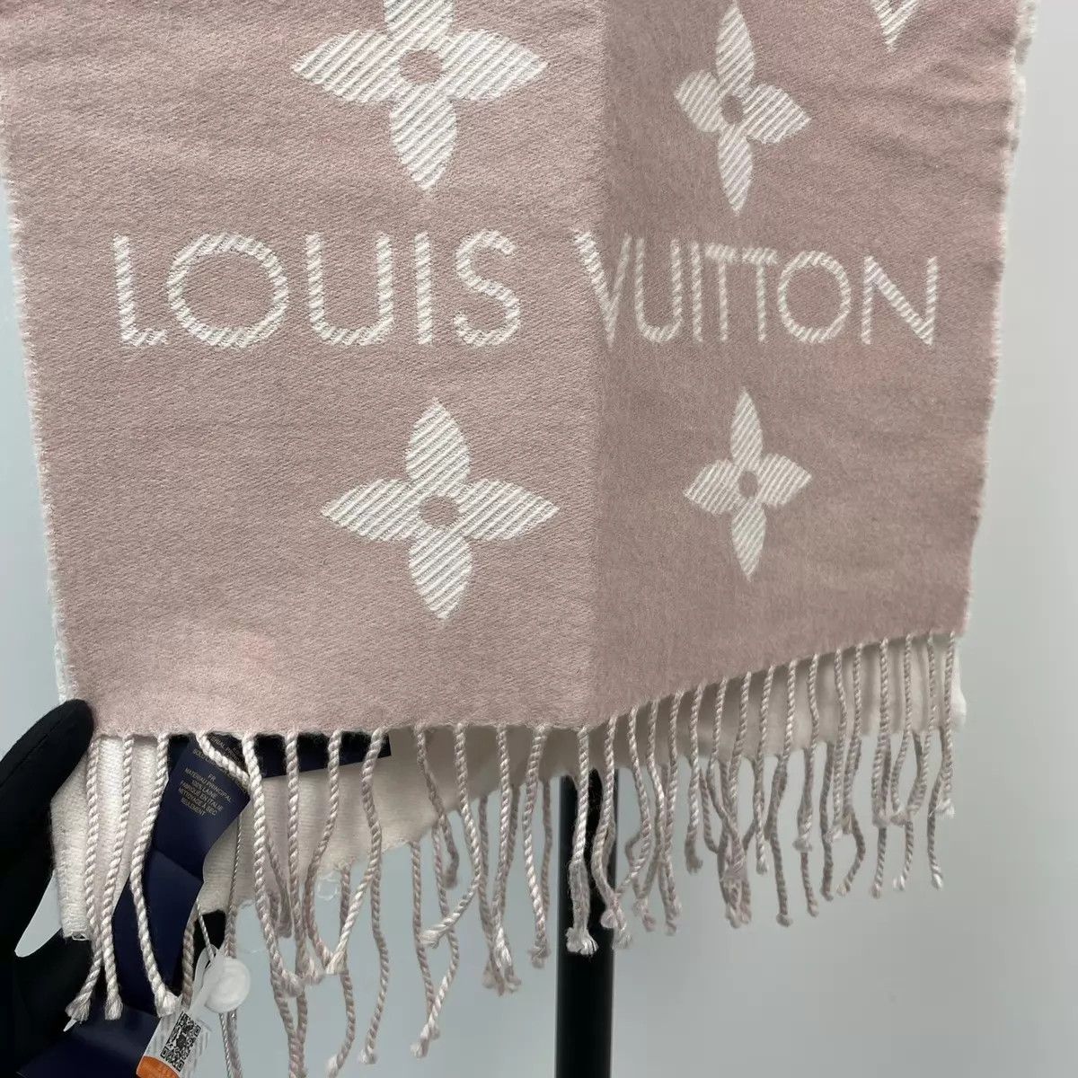 Other Louis Vuitton cashmere scarf 170x34 pink Size ONE SIZE - 8 Thumbnail