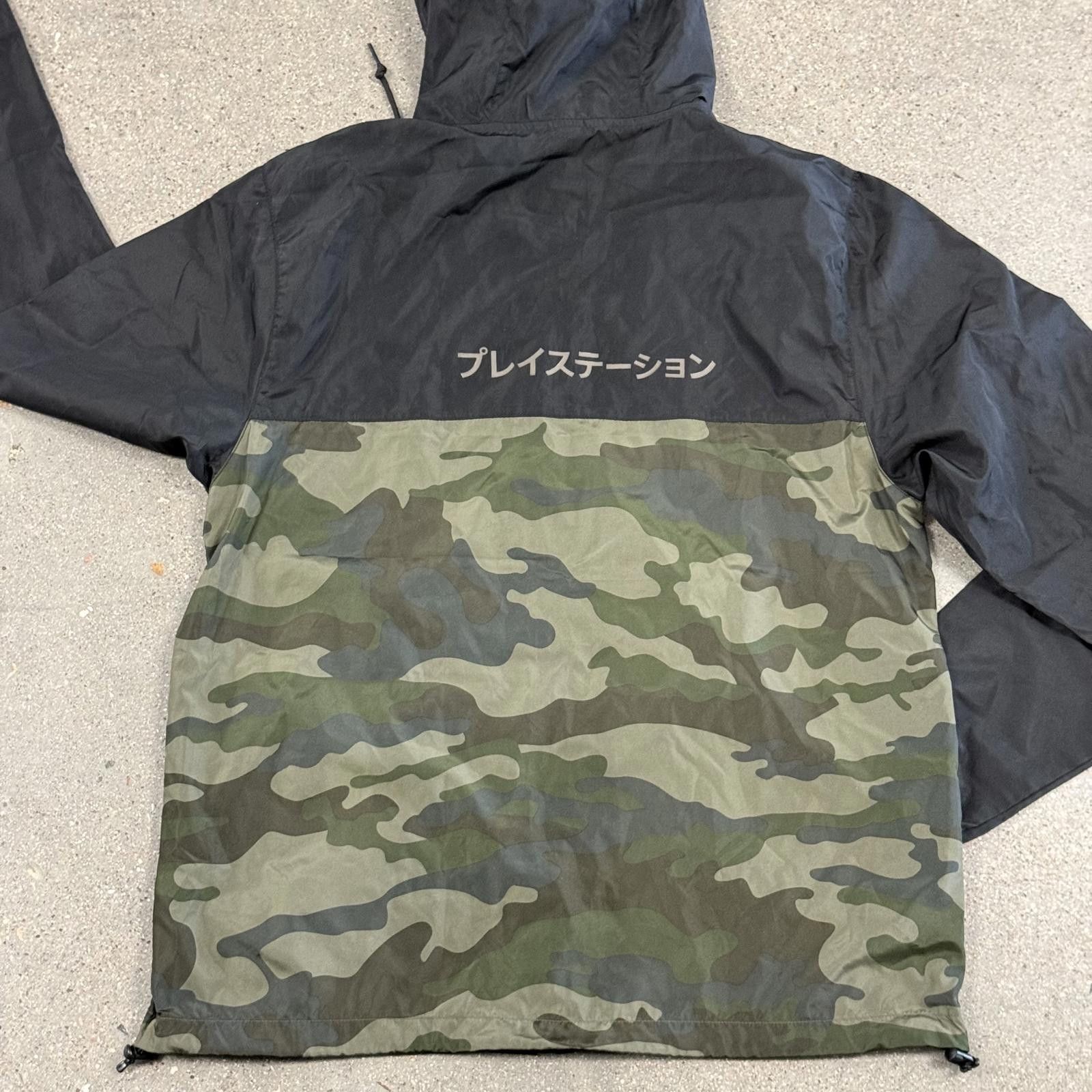 Playstation Sony PlayStation JAPAN Camo Windbreaker Jacket Men's L RARE Size US L / EU 52-54 / 3 - 7 Thumbnail