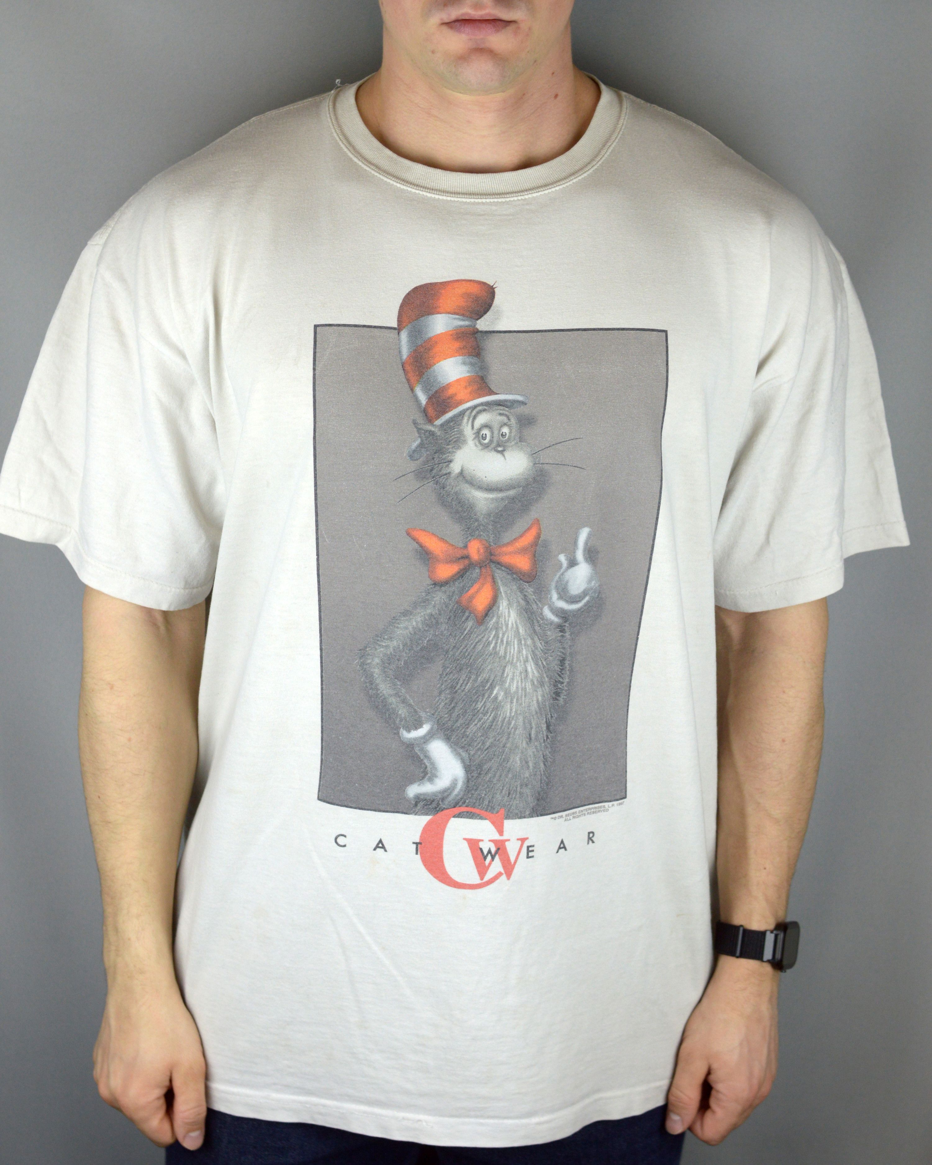 Vintage Vintage Dr Seuss Cat in the Hat Cat Wear 1997 t shirt Size US XXL / EU 58 / 5 - 1 Thumbnail
