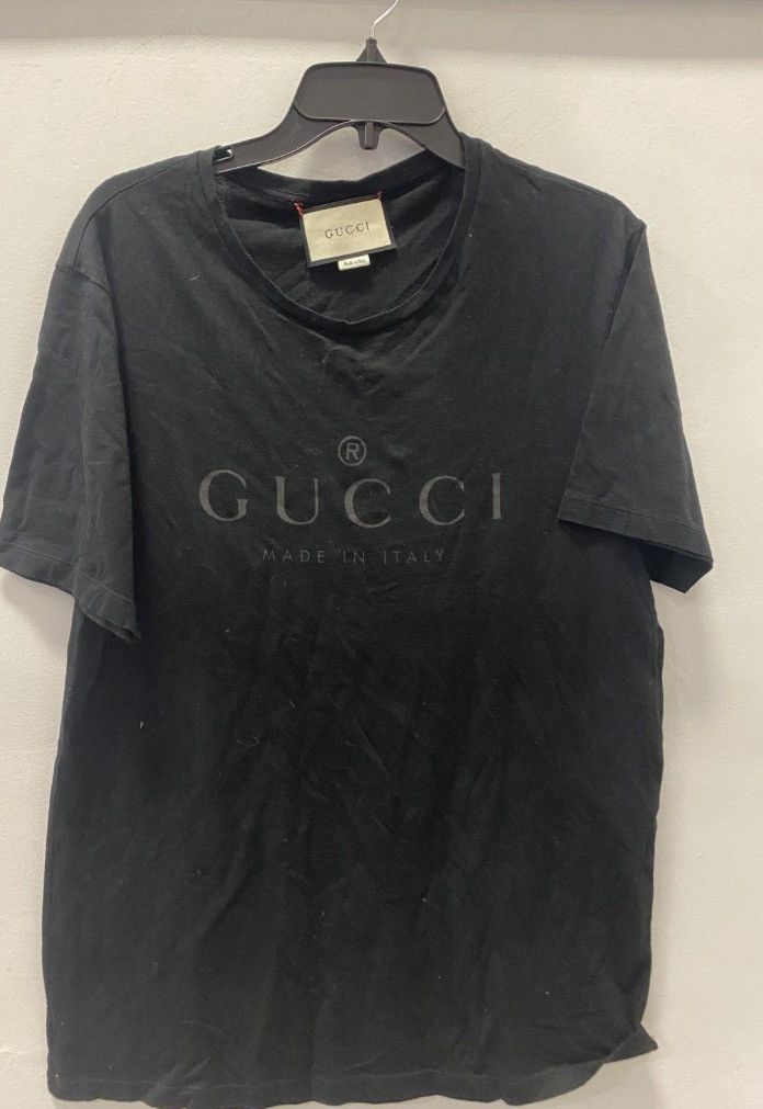 Gucci Authentic Gucci Men's Black Graphic Logo Short Sleeve -XL Size US XL / EU 56 / 4 - 1 Thumbnail