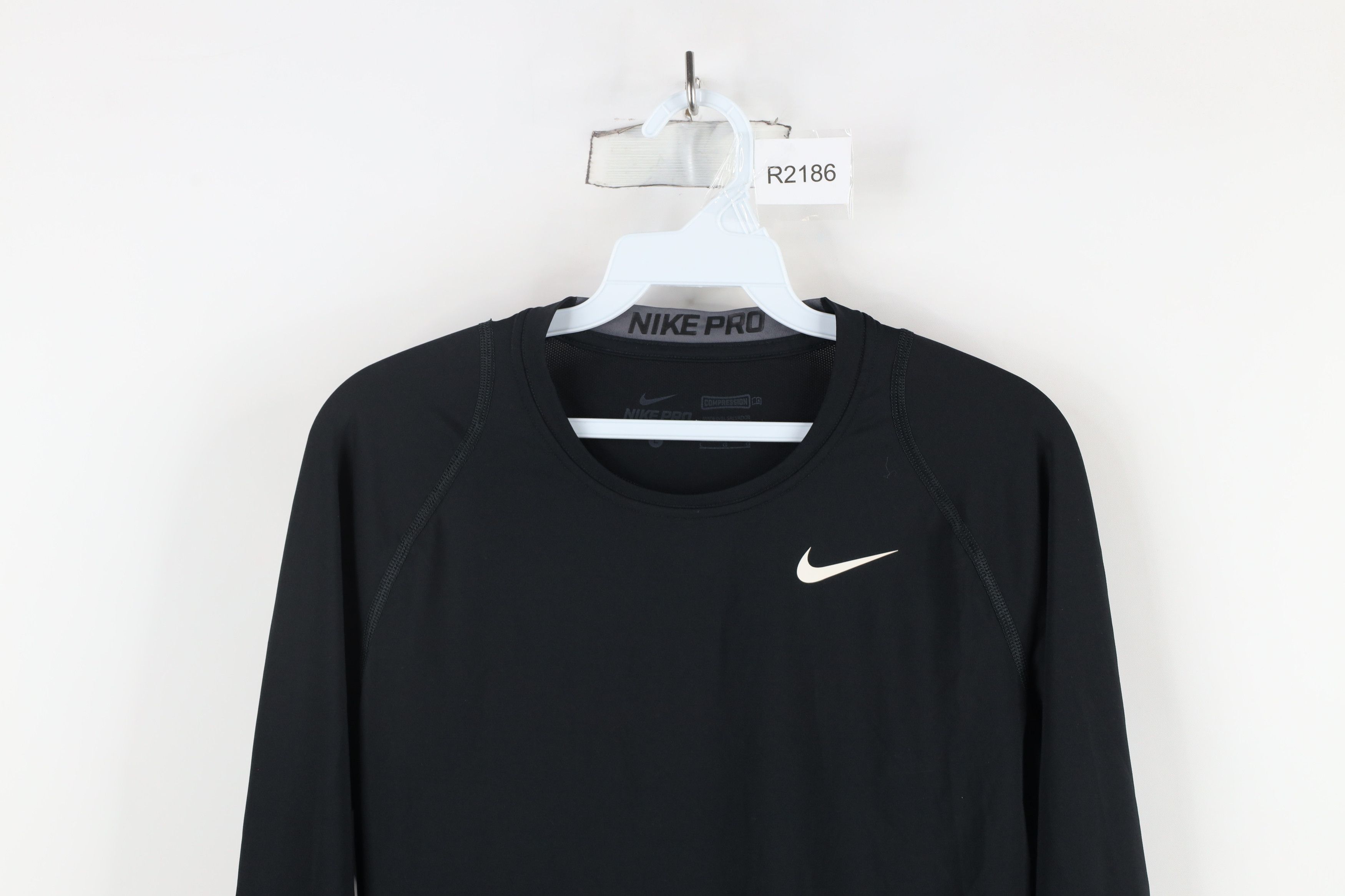 Nike × Vintage Nike Pro Vented Training Gym Long Sleeve T-Shirt Black Size US L / EU 52-54 / 3 - 2 Thumbnail
