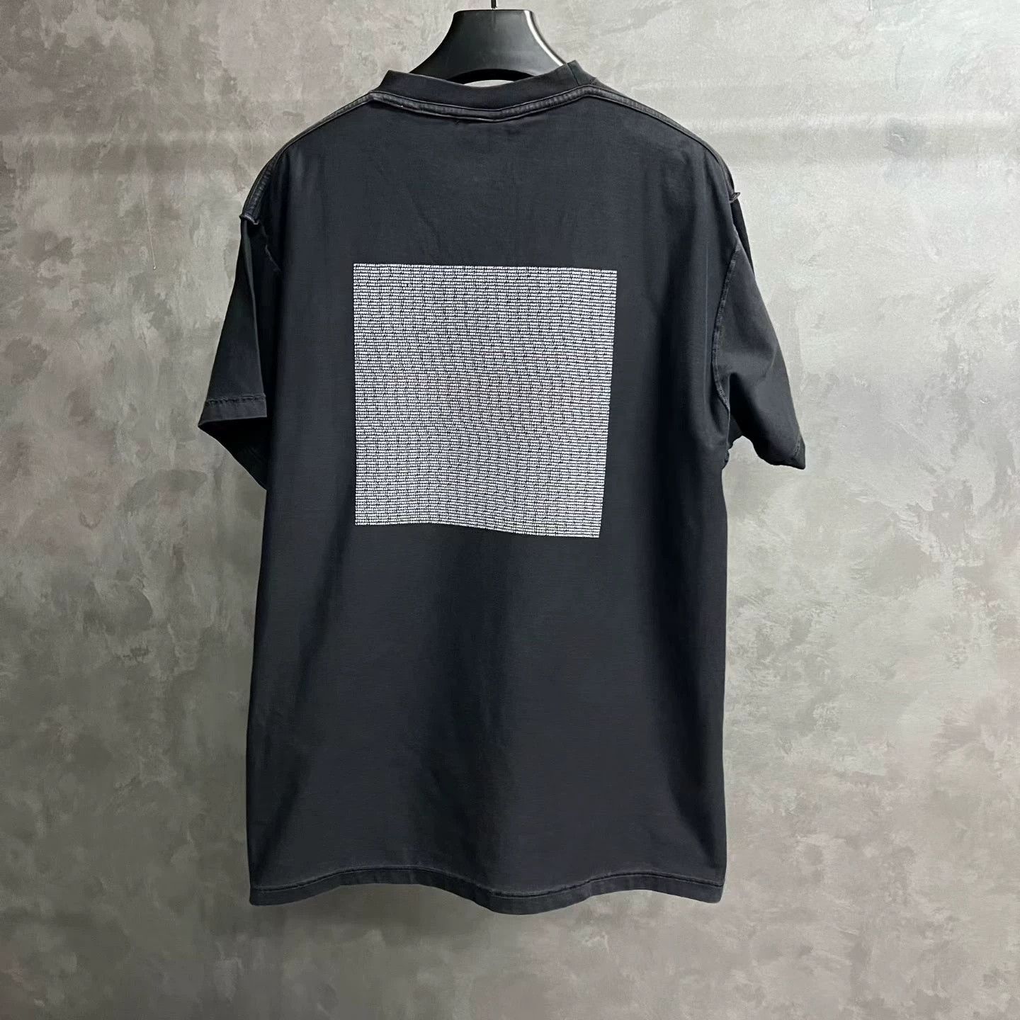 Balenciaga Balenciaga Black Logo Print Short Sleeve T-Shirt Size US L / EU 52-54 / 3 - 5 Thumbnail