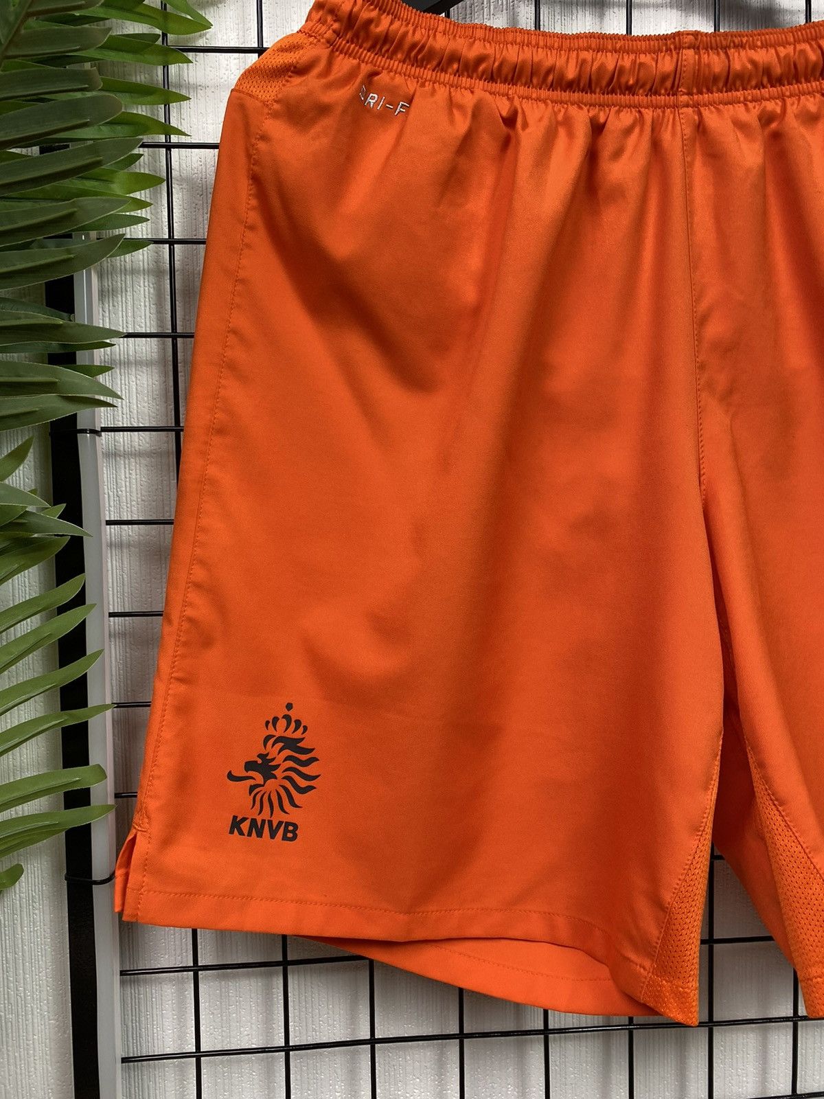 Nike × Vintage Holland KNVB Netherlands NiKe Shorts XL Soccer Orange Men’s Size US 36 / EU 52 - 2 Thumbnail