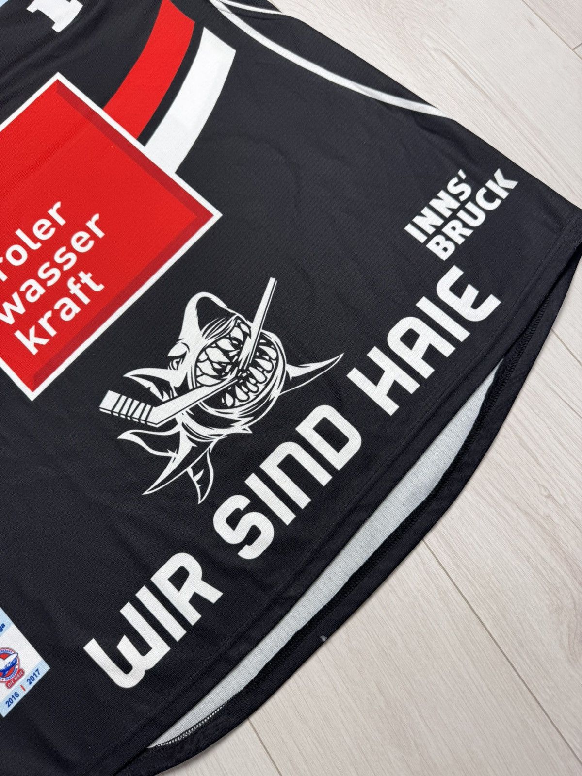 Other HC Tiroler Wasserkraft Innsbruck Die Haie 2016-17 Size US XL / EU 56 / 4 - 5 Thumbnail