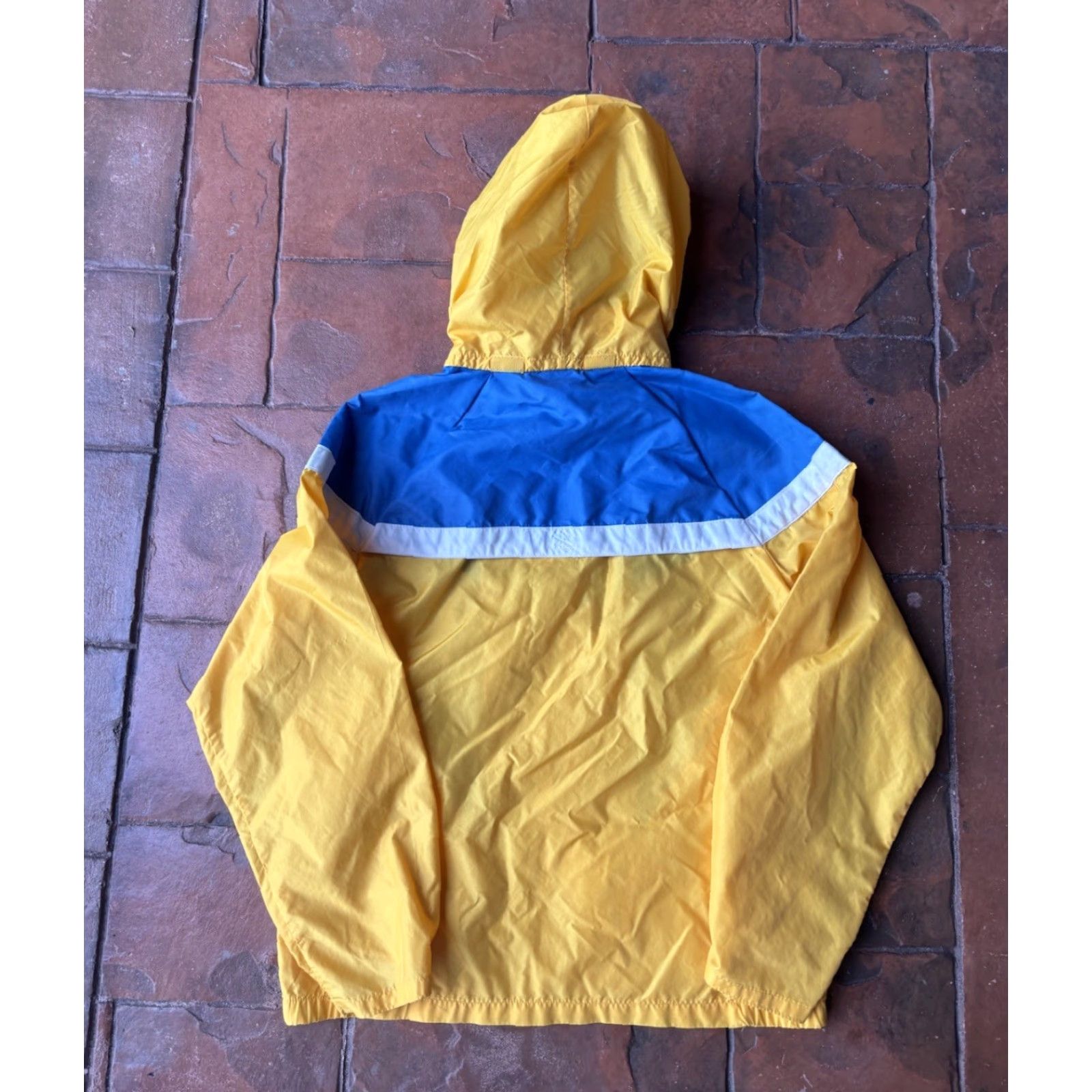 Nike VINTAGE Nike UCLA Full Zip Windbreaker Jacket M Yellow USA Windbreaker Mens Size US M / EU 48-50 / 2 - 3 Thumbnail