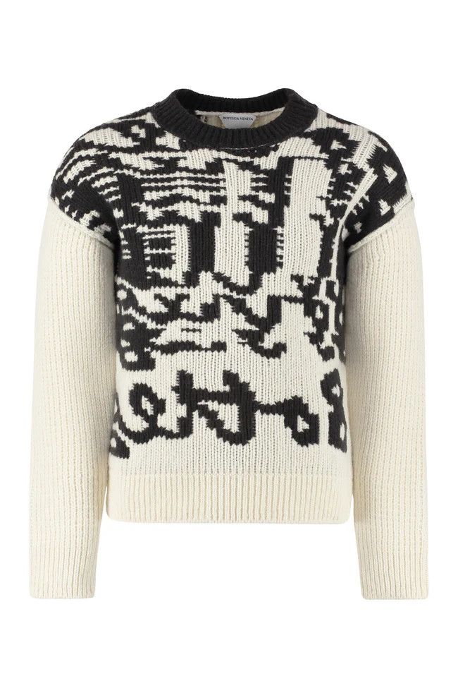 o1y1124 Crew-Neck Wool Sweater in Off White & Black