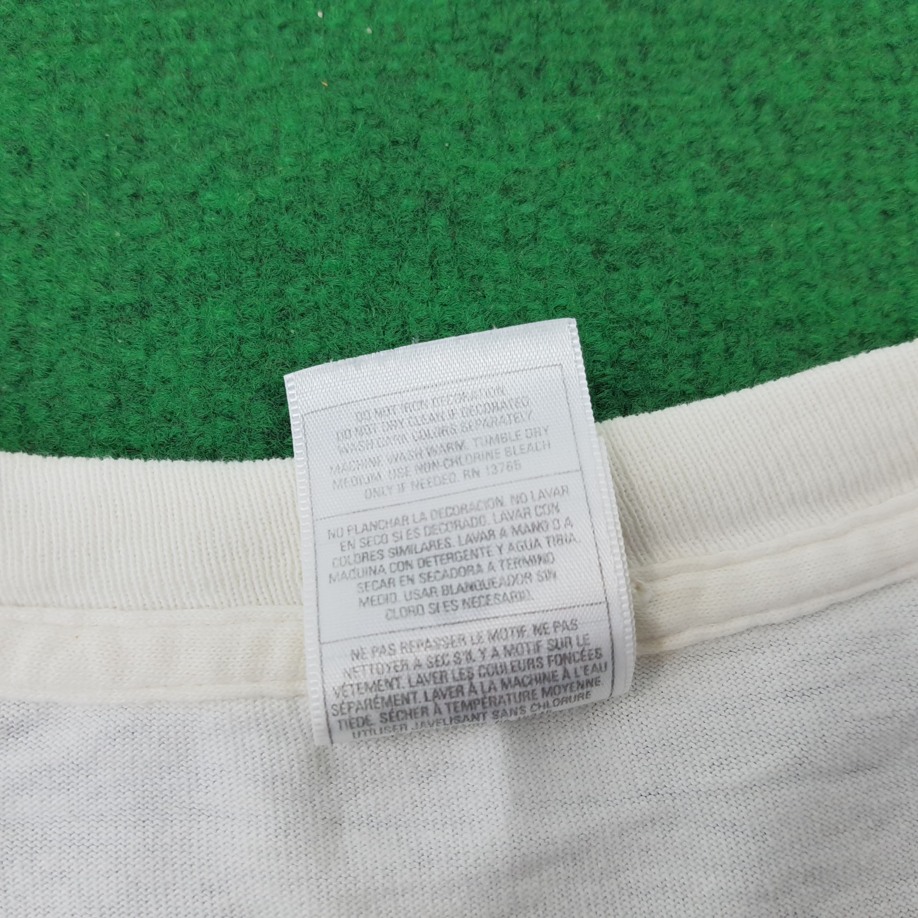 Marlboro × Vintage Vintage Marlboro Grand Prix of Japan Racing Team GP Tshirt Size US L / EU 52-54 / 3 - 6 Thumbnail