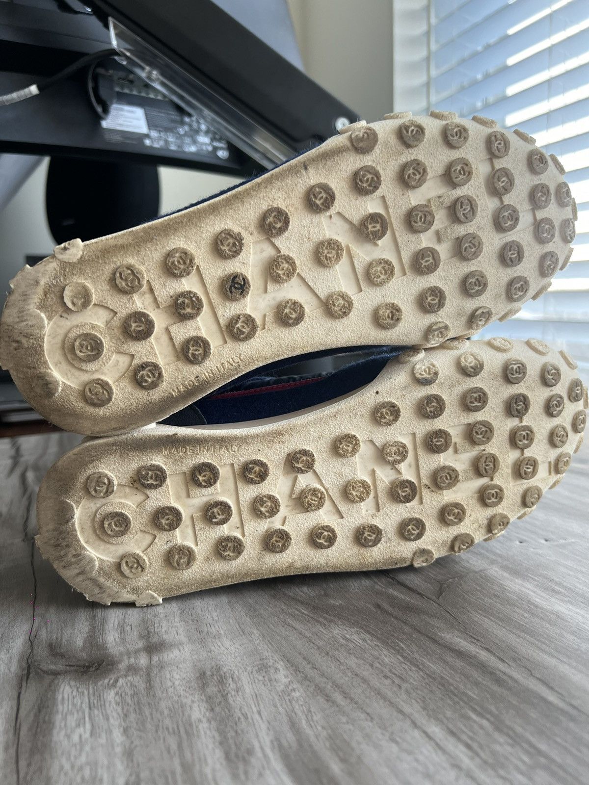 Chanel CHANEL 18k Interlocking CC Sneaker Size 6.5 Women’s (EU 37) Size US 6.5 / IT 36.5 - 9 Thumbnail