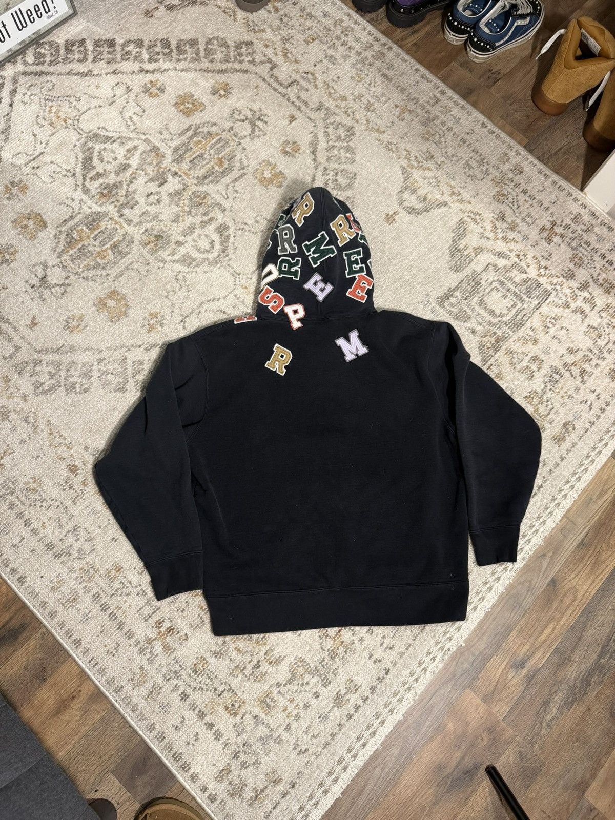 Supreme Supreme Scattered Applique Hoodie Size US L / EU 52-54 / 3 - 2 Thumbnail