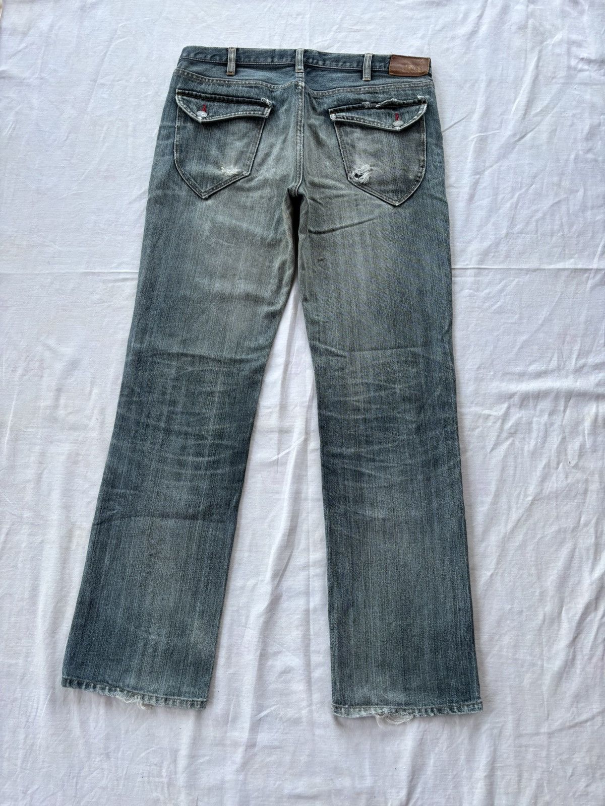 Takeo Kikuchi Vintage TAKEO KIKUCHI Distressed Denim Faded Jeans Size US 32 / EU 48 - 2 Thumbnail