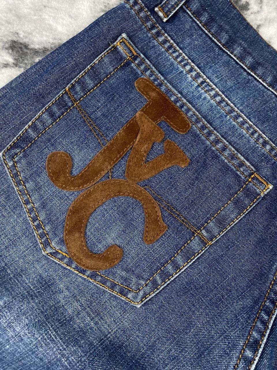 Versace Vintage Versace Jeans Denim Big Logo VJC Men Size 32 Blue Size US 32 / EU 48 - 8 Thumbnail