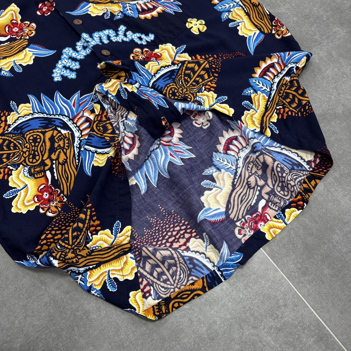 Mambo Vintage Mambo Hawaiian Shirt Tribal Surf Print Short Sleeve Size US L / EU 52-54 / 3 - 11 Thumbnail