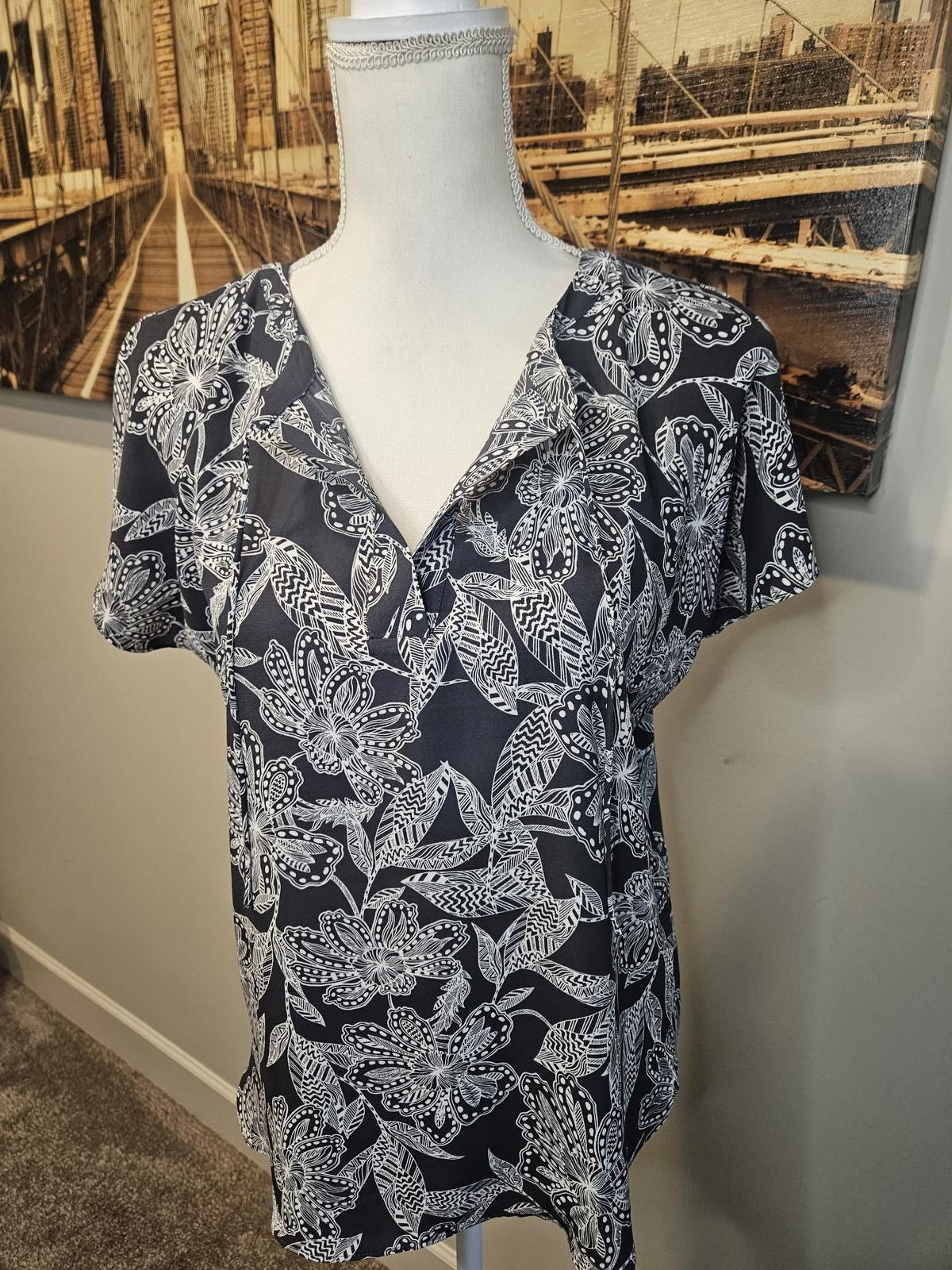 Designer Loft Stylish Cornflower Blue Floral Print Top #162 Size S / US 4 / IT 40 - 1 Thumbnail