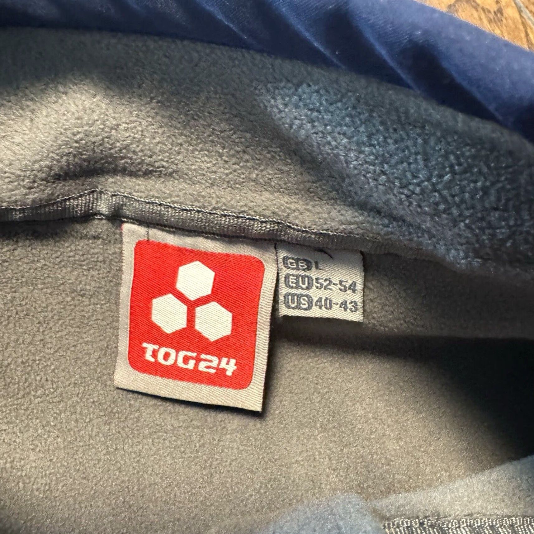 Vintage TOG 24 Softshell Shield Jacket Men’s Size Large Fleece Lined Coat Navy Blue Size US L / EU 52-54 / 3 - 7 Thumbnail