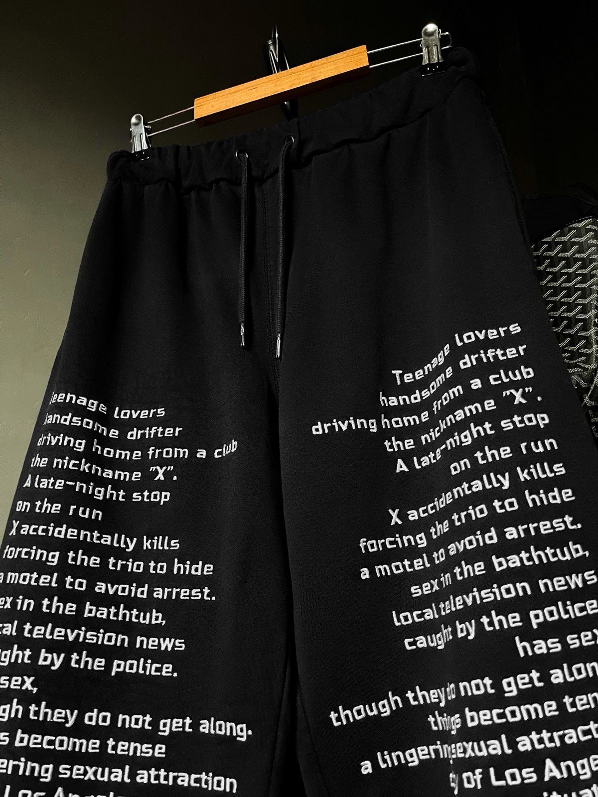 Pleasures Pleasures Teenage Lovers Sweatpants Size US 30 / EU 46 - 1 Thumbnail