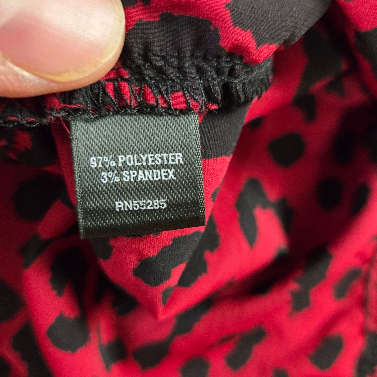 Express Red Black Leopard Print Ruffle V-Neck Blouse Size Large Size L / US 10 / IT 46 - 9 Thumbnail