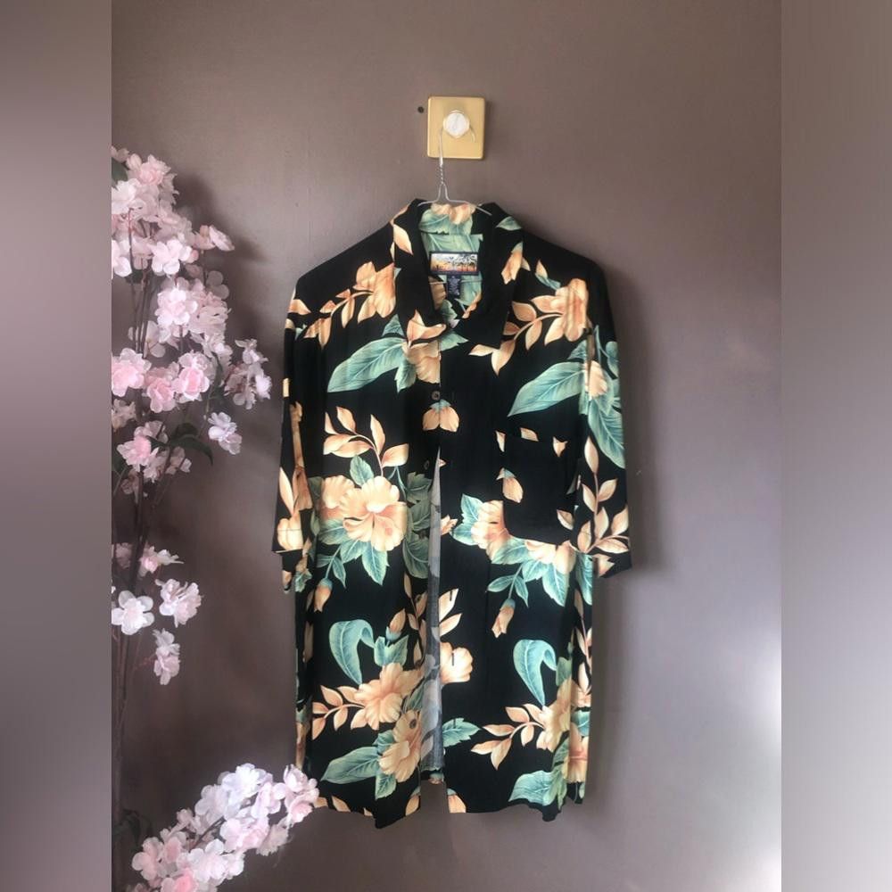 Designer Hawaii shirt top button down floral Size US XL / EU 56 / 4 - 1 Thumbnail