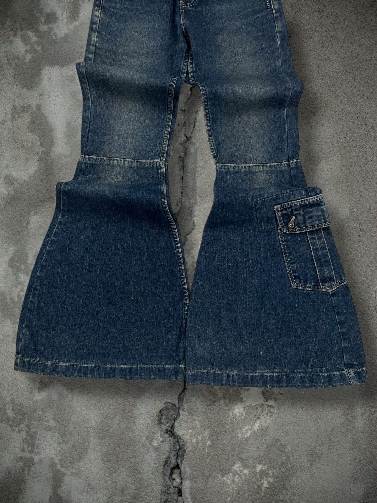 Japanese Brand Vintage 1990s Japan Designer Silver Big Bootcut Denim Size US 26 / EU 42 - 3 Thumbnail