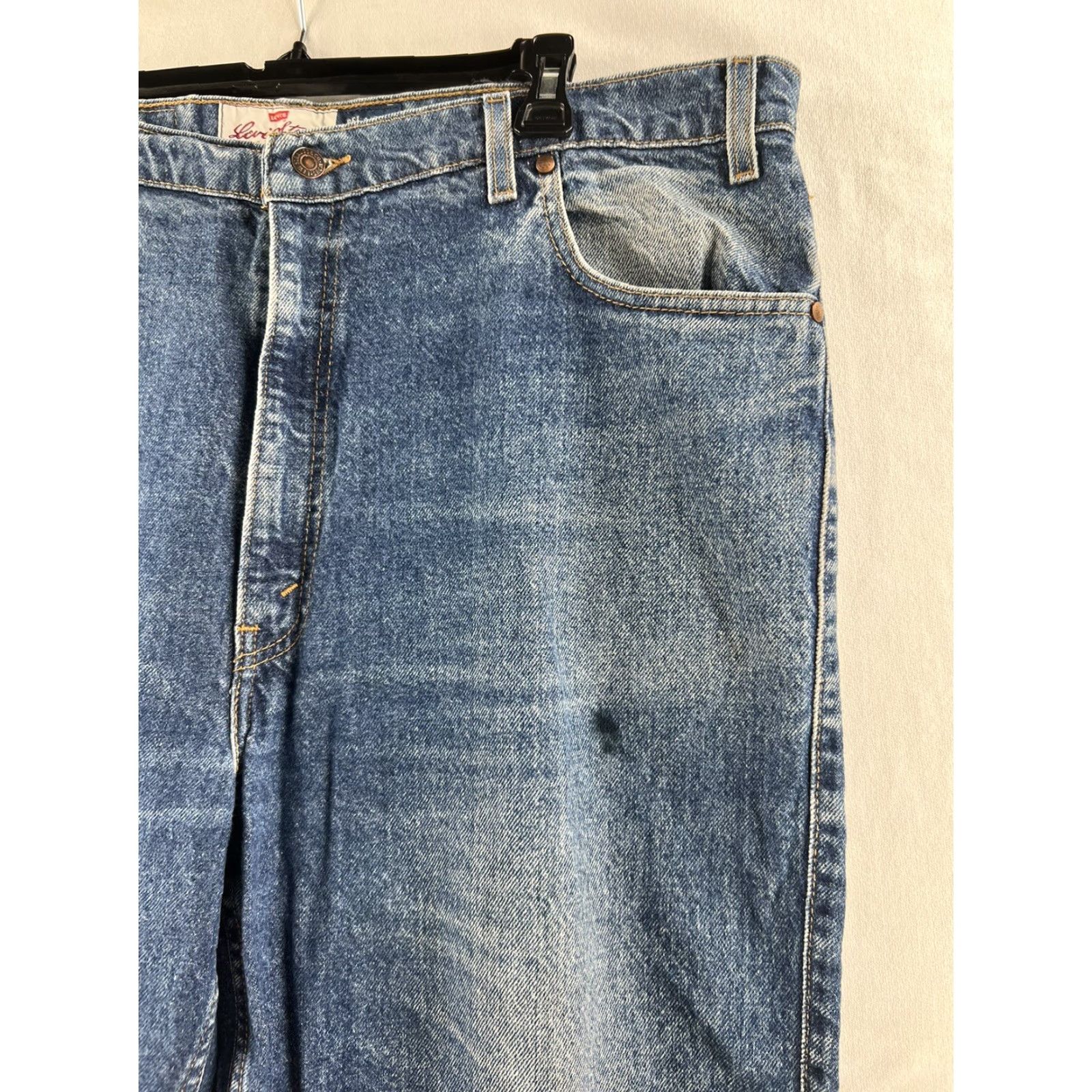 Levi's VINTAGE Levi's 540 Jeans Mens 42x32 Relaxed Fit Blue 5-Pocket High Rise Denim Cotton Blend Belt Loops USA Classic 90s Style Mens Size US 42 / EU 58 - 4 Thumbnail