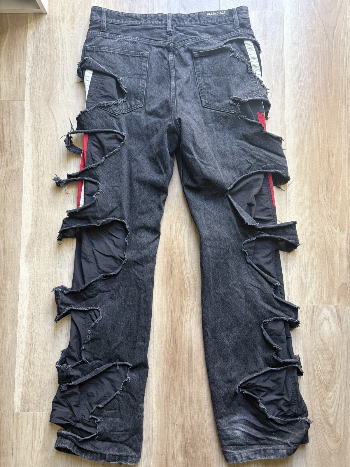 Balenciaga Balenciaga AW21 "afterworld" Slashed Denim Size US 34 / EU 50 - 2 Thumbnail