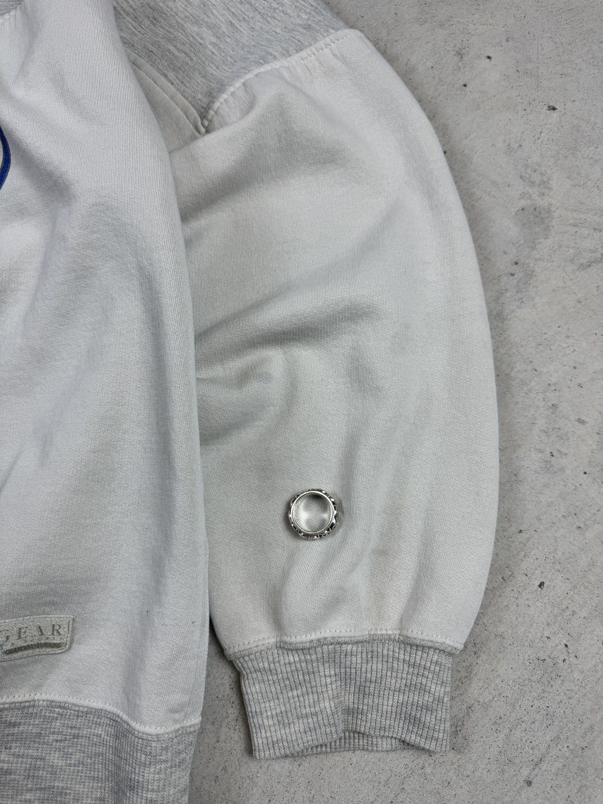 Vintage 1990s University of Buffalo Grey Crewneck Size US L / EU 52-54 / 3 - 4 Thumbnail
