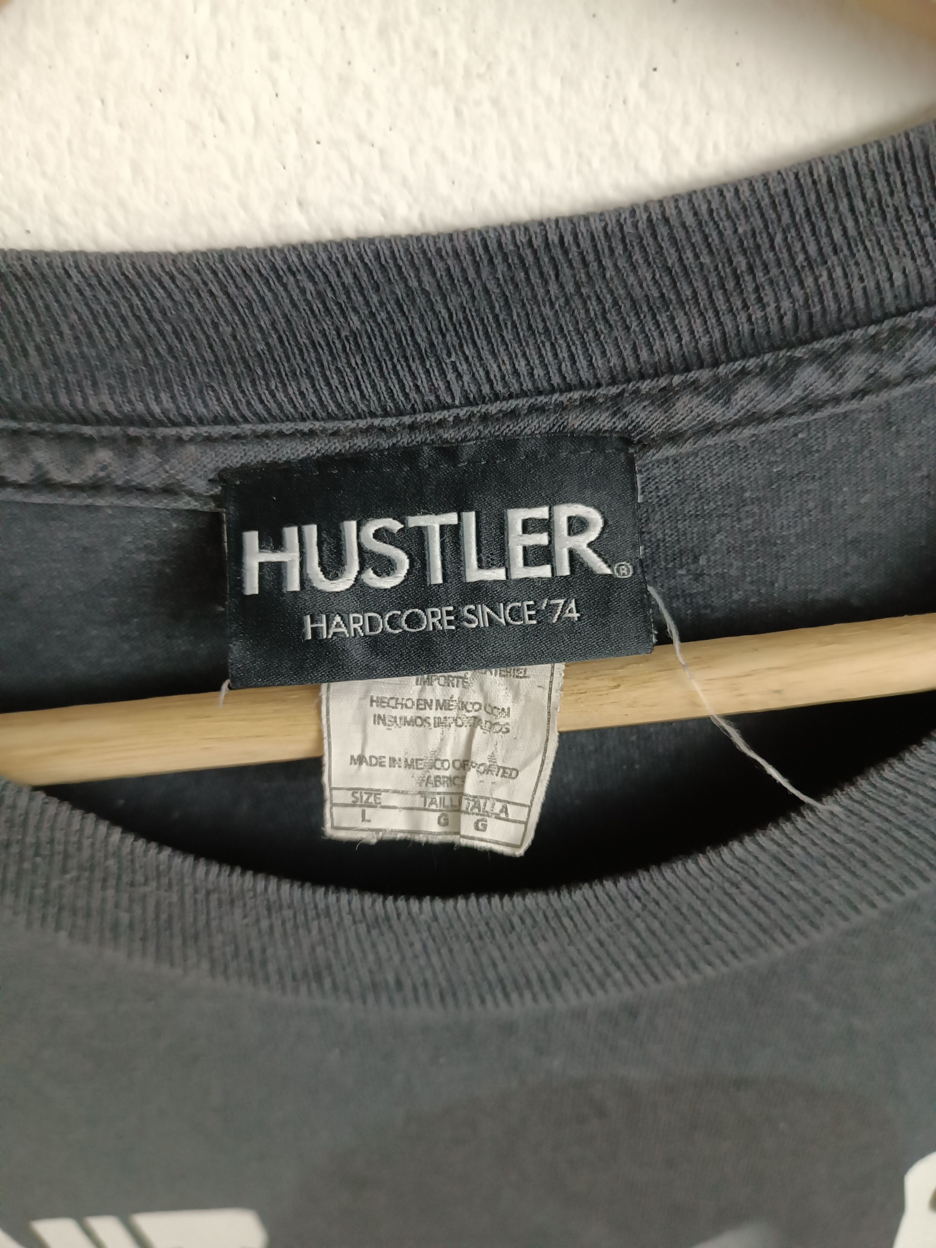 Hot Model Sex VINTAGE FADED HUSTLER TV SEXY ADULT XXX PORN TEE VERY RARE Size US L / EU 52-54 / 3 - 8 Thumbnail