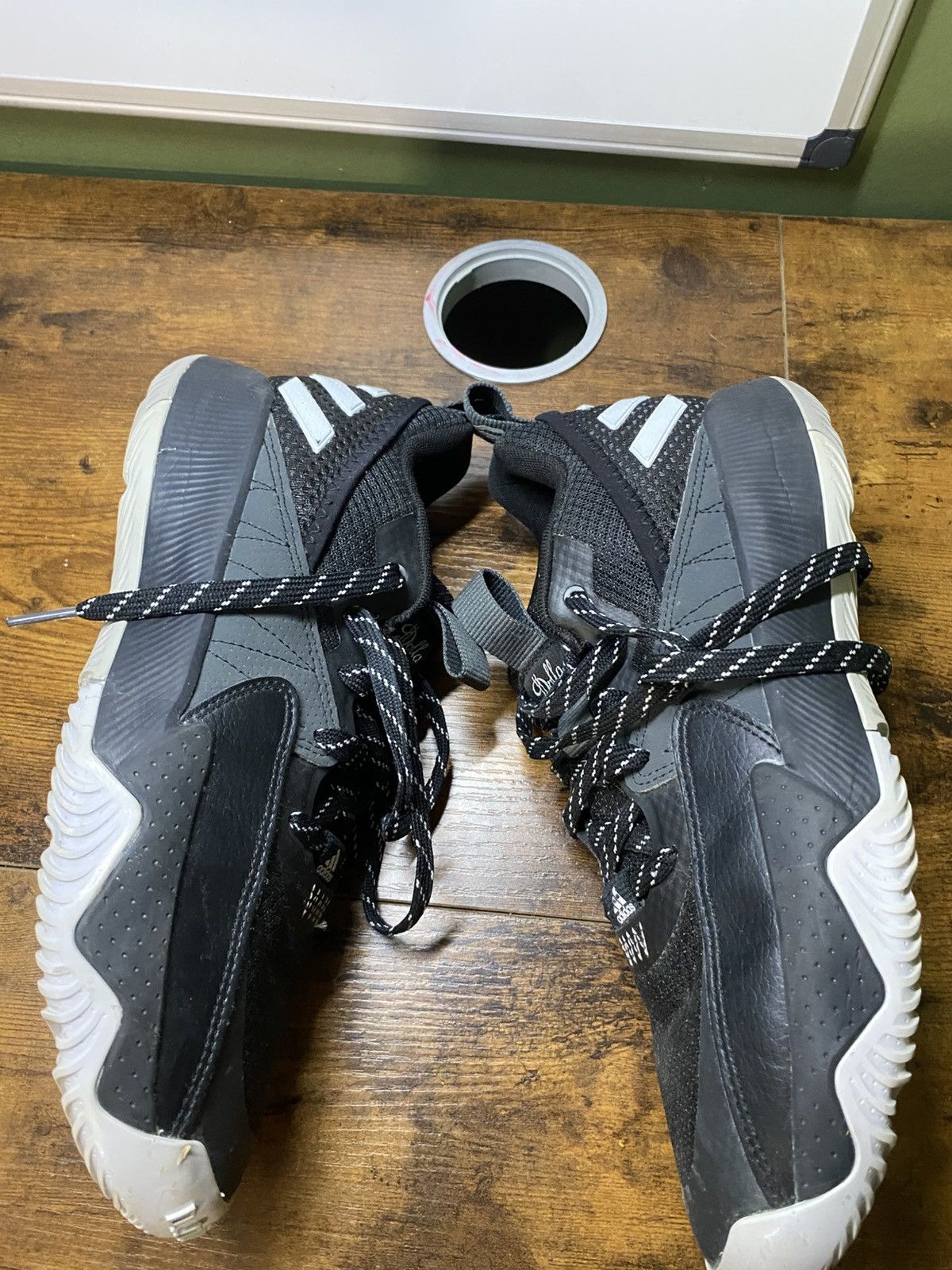 Adidas Adidas Dame 8 Size US 10 / EU 43 - 2 Thumbnail