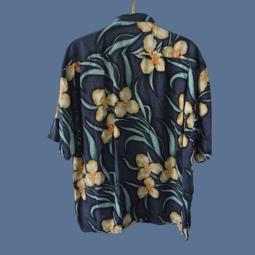 Tommy Bahama Tommy Bahama Relax Silk Shirt Men XL Gray Hawaiian Floral Short Sleeve Button-Up Size US XL / EU 56 / 4 - 1 Thumbnail