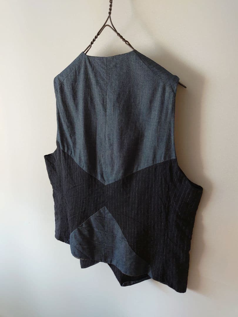 Geoffrey B. Small EX1/1 GEOFFREY B. SMALL／handmade gilet Size US S / EU 44-46 / 1 - 2 Thumbnail