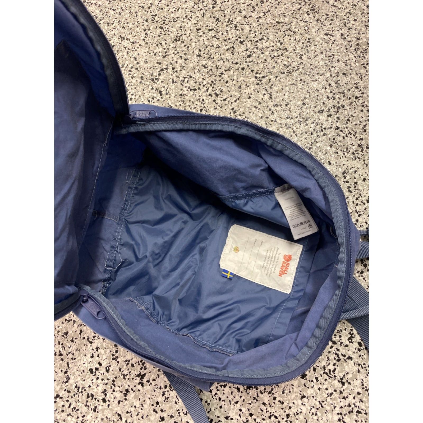 Vintage Fjällräven Kanken Backpack Daypack Book Bag 23510 Blue Preppy Classic College Preppy Unisex Adults Medium Backpack Mens Womens Boys Girls Bag Size ONE SIZE - 6 Thumbnail