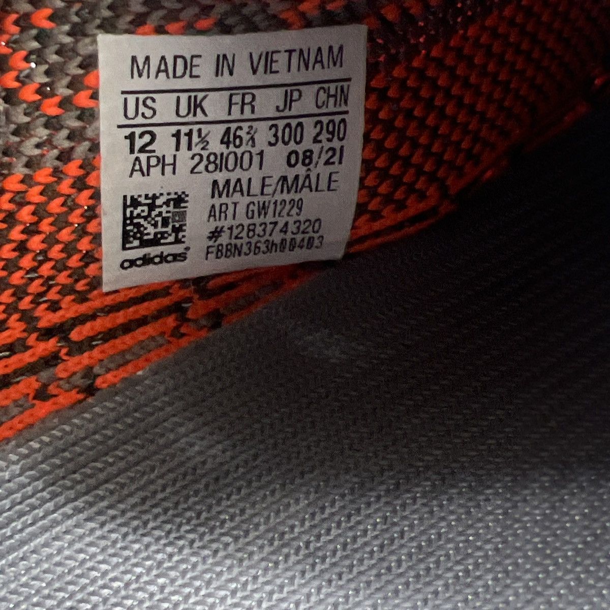Adidas Yeezy boost 350 beluga reflective Size US 12 / EU 45 - 8 Thumbnail