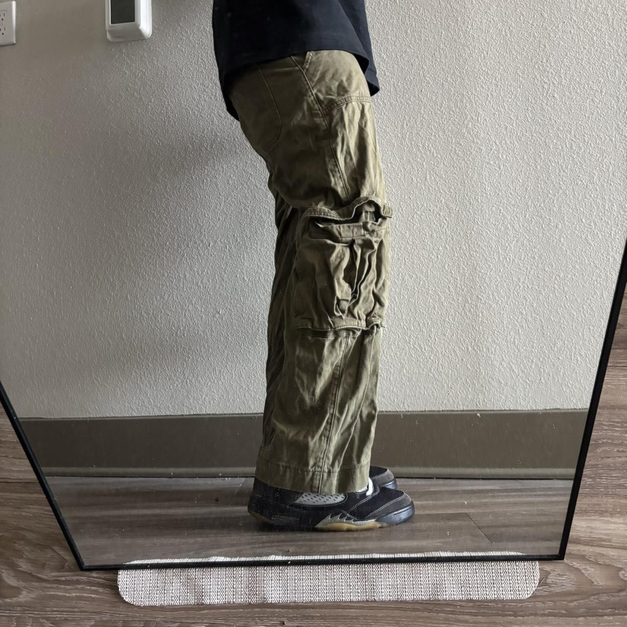 Japanese Brand Crazy Vintage Y2K/2000s Grunge Khaki Skater Cargo Pants! 28x26 Size US 28 / EU 44 - 1 Thumbnail