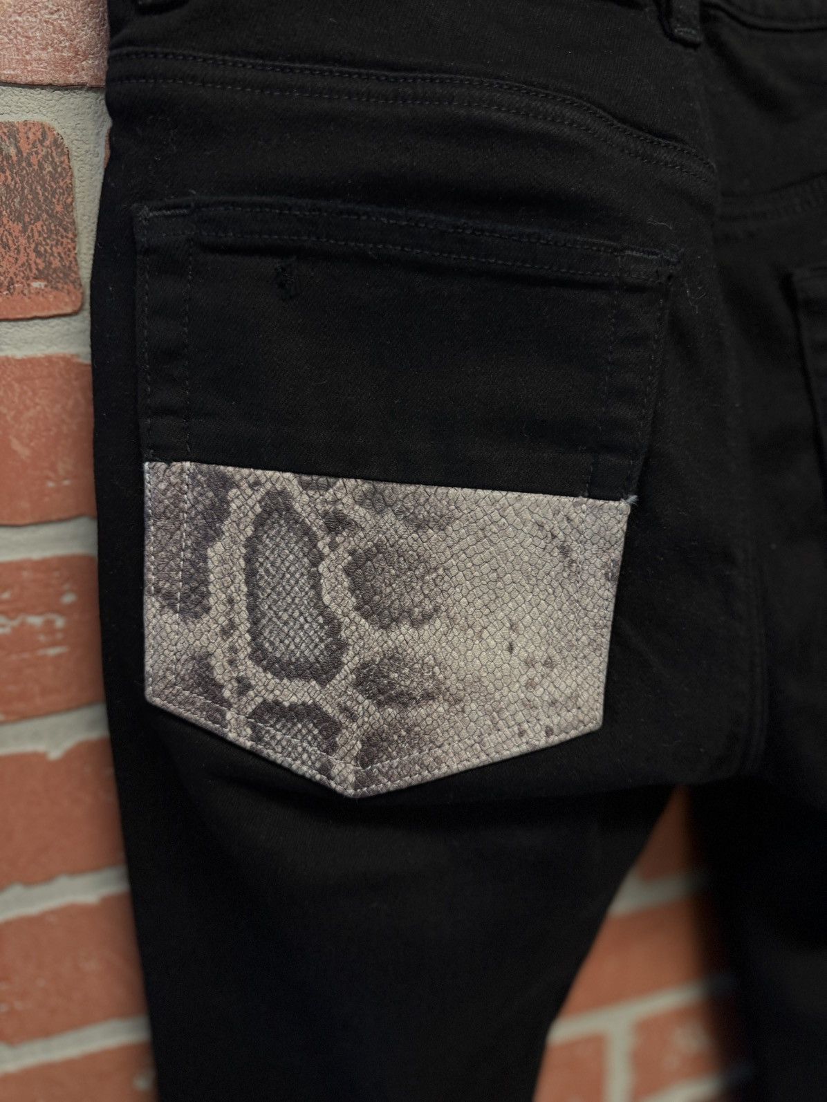 Amiri Amiri Wrap Around SnakeSkin Logo Size 28 🧼 Size US 28 / EU 44 - 13 Thumbnail