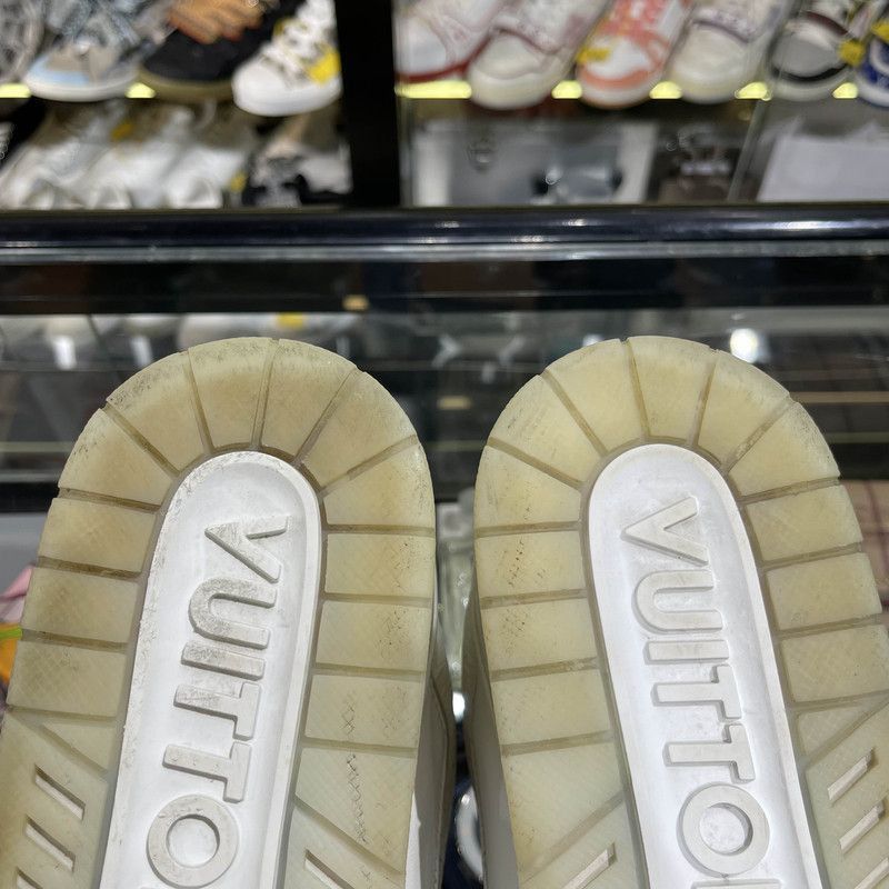 Louis Vuitton Louis Vuitton Trainer Low Top Stylish Sneakers Size US 7 / IT 37 - 7 Thumbnail