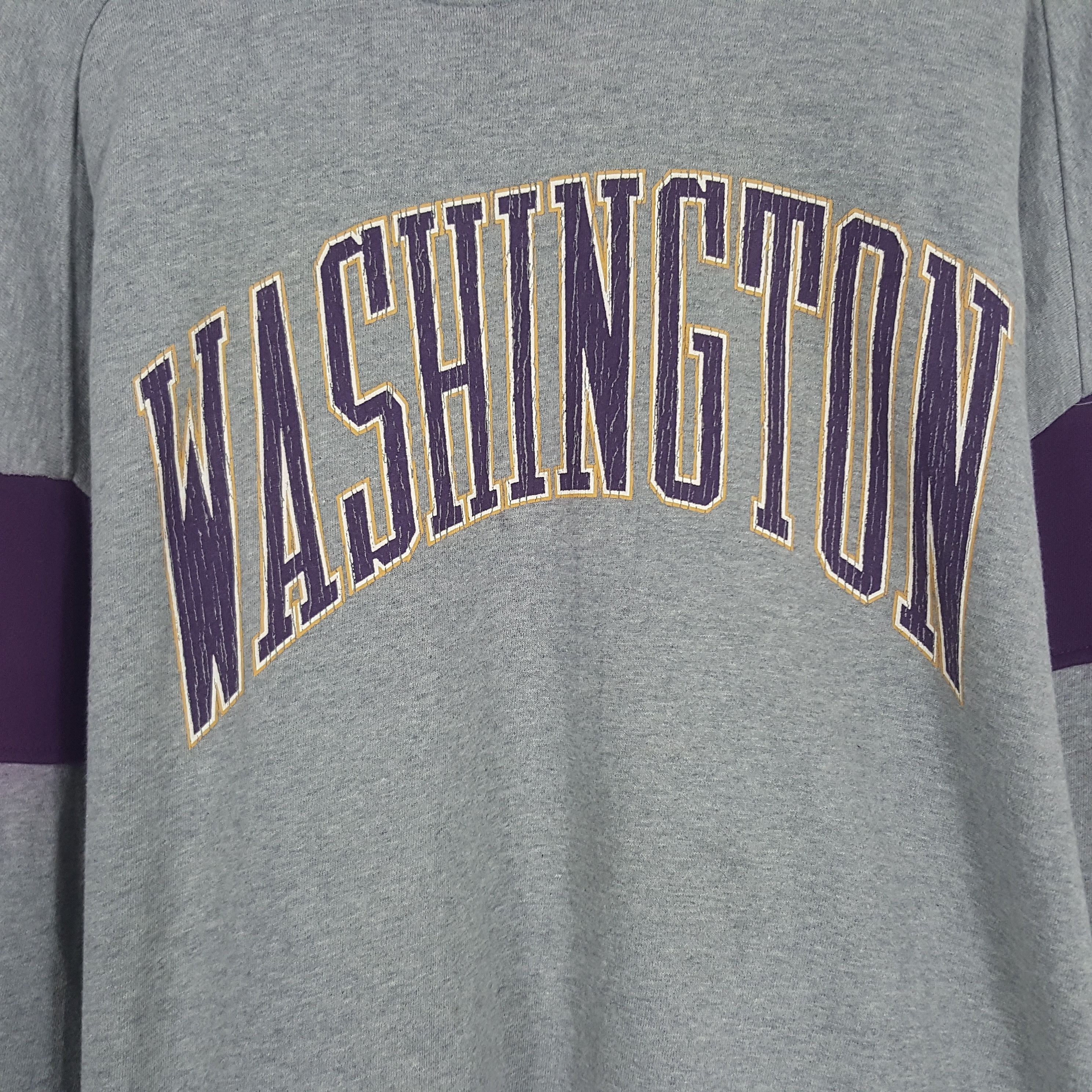 Vintage Vintage Washington Big Wolf Logo Sweatshirt Size US L / EU 52-54 / 3 - 2 Thumbnail