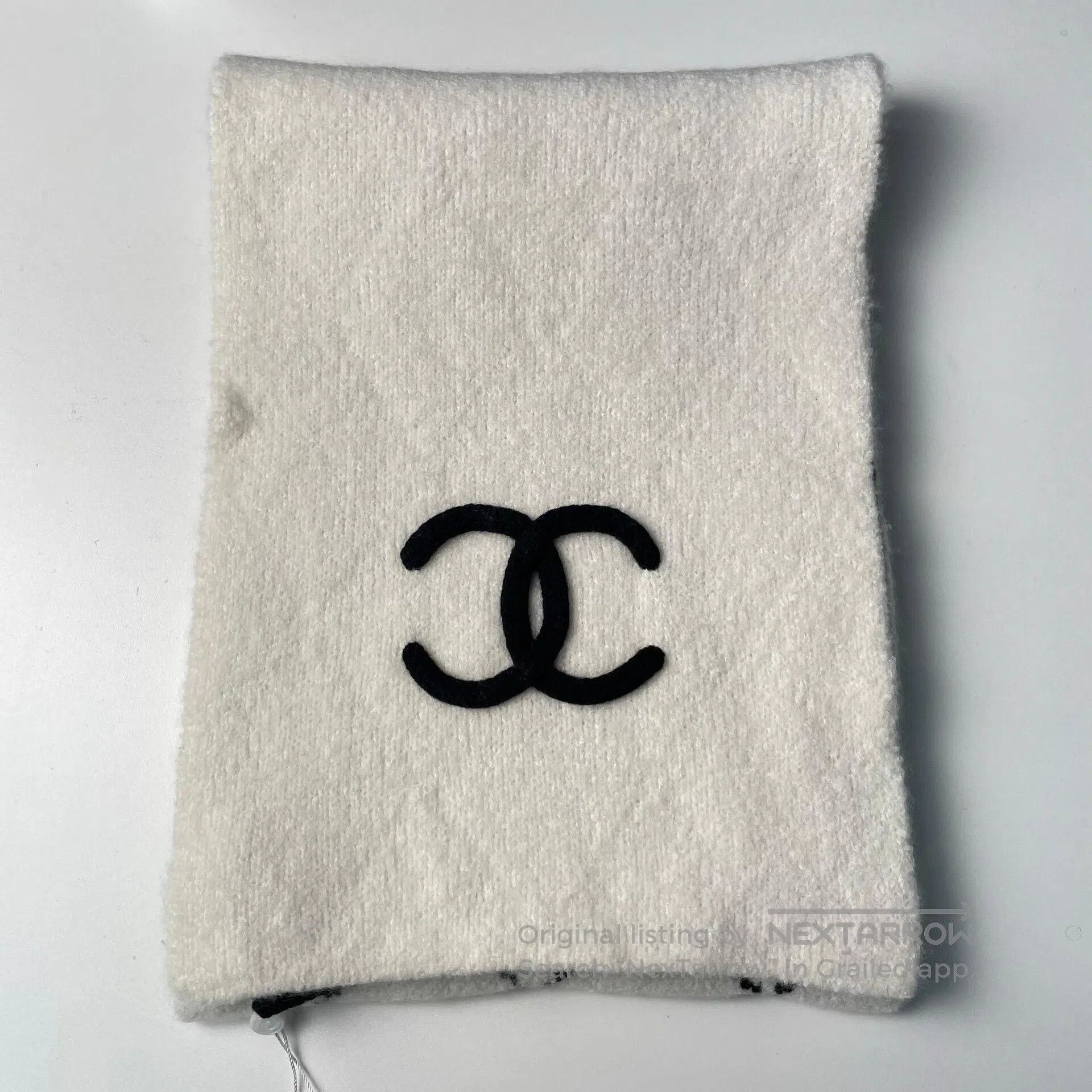Chanel Chanel Double-sided Diamond Black and Pink Cashmere| Size ONE SIZE - 1 Thumbnail