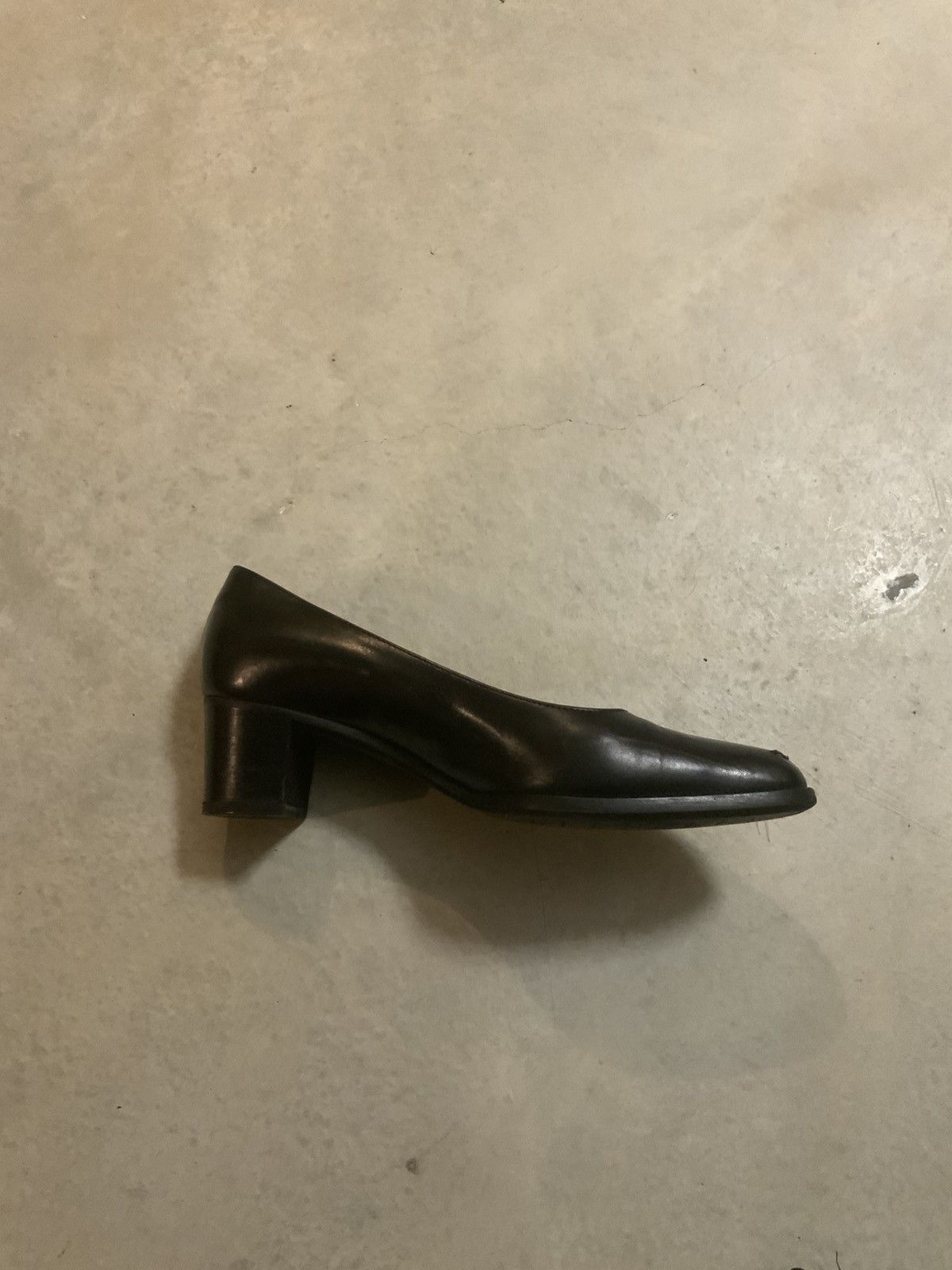 Bruno Magli Bruno Magli Black Leather Pumps Size US 5.5 / IT 35.5 - 3 Thumbnail