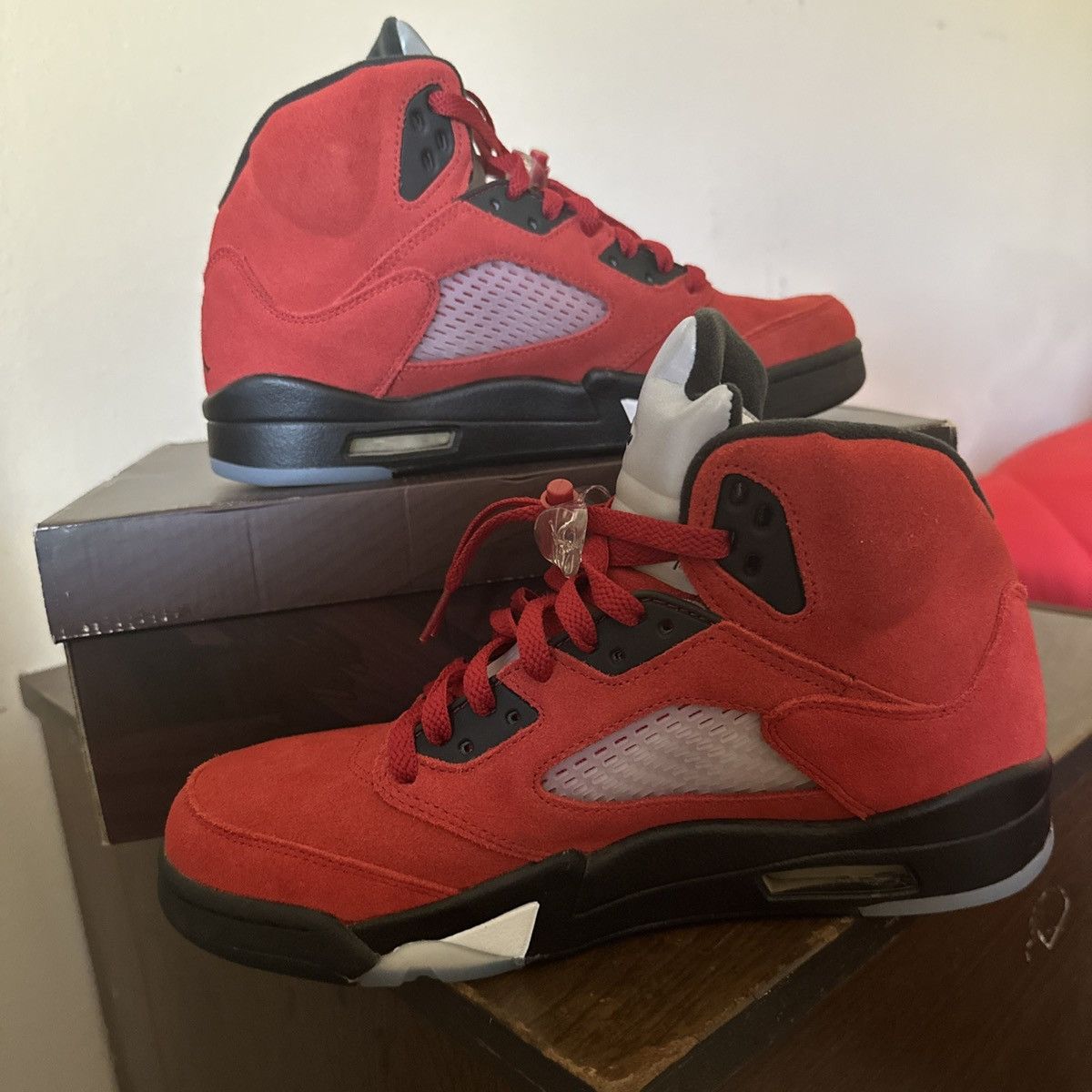 Jordan Brand Air Jordan 5 Raging Bulls Size US 8.5 / EU 41-42 - 1 Thumbnail