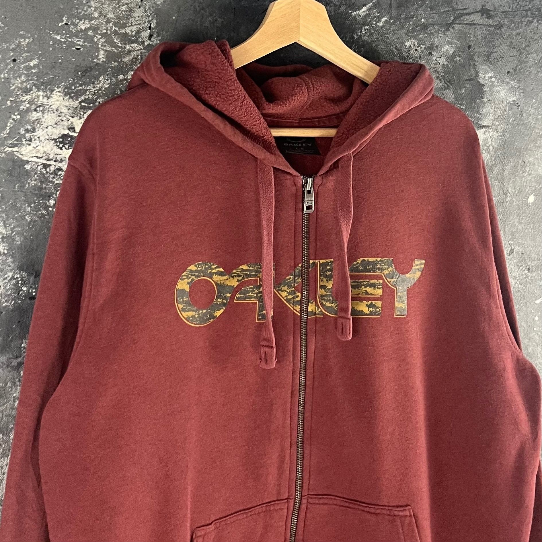 Oakley × Vintage Vintage Y2K Oakley hoodie Size US L / EU 52-54 / 3 - 2 Thumbnail