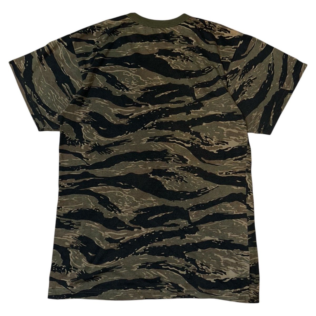 Band Tees Aphex Twin camouflage Fan made t shirt Size US M / EU 48-50 / 2 - 4 Thumbnail